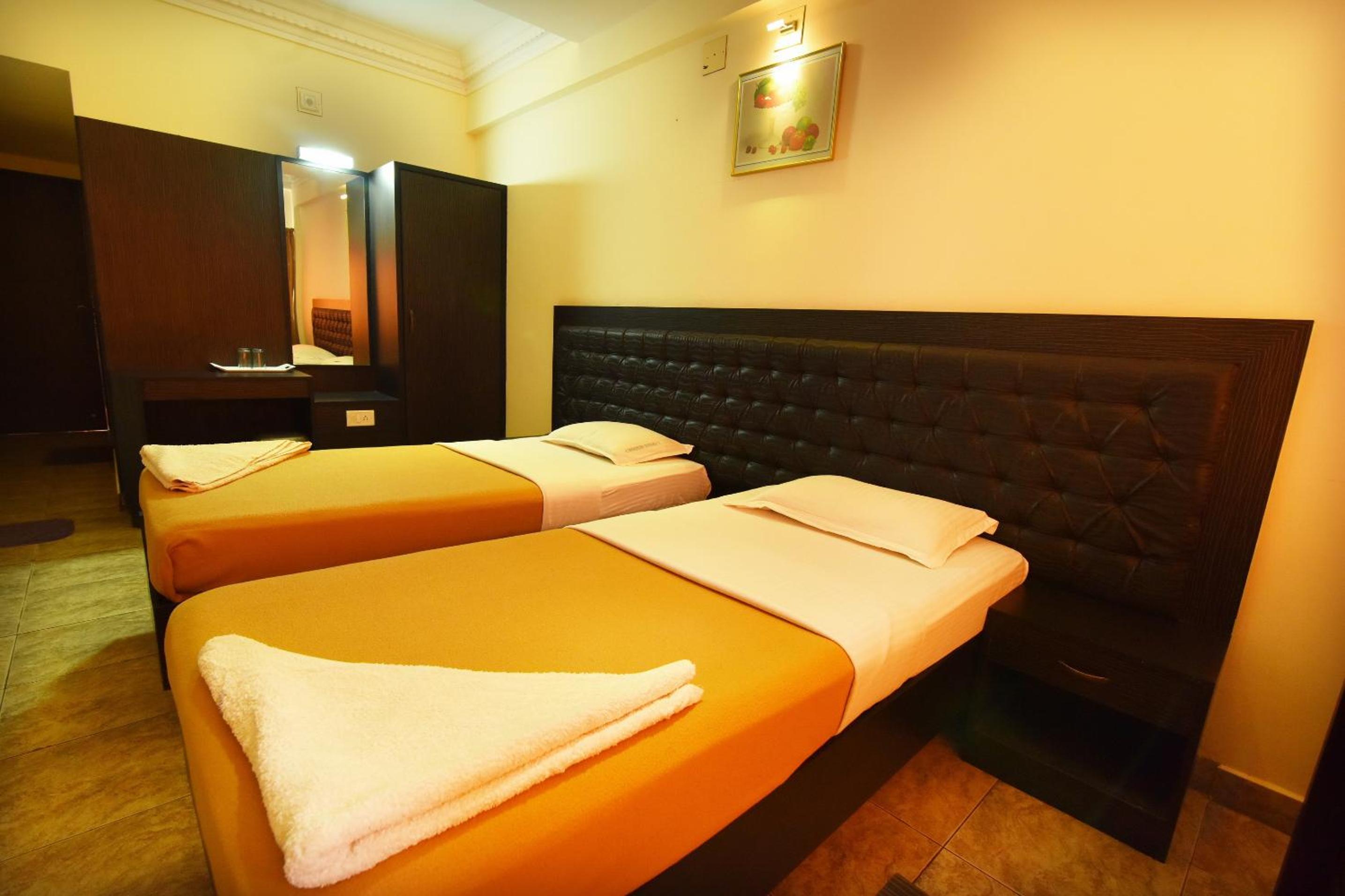 Suite - Photo 1