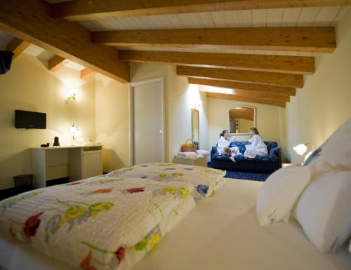 Double Room - Attic photo 2