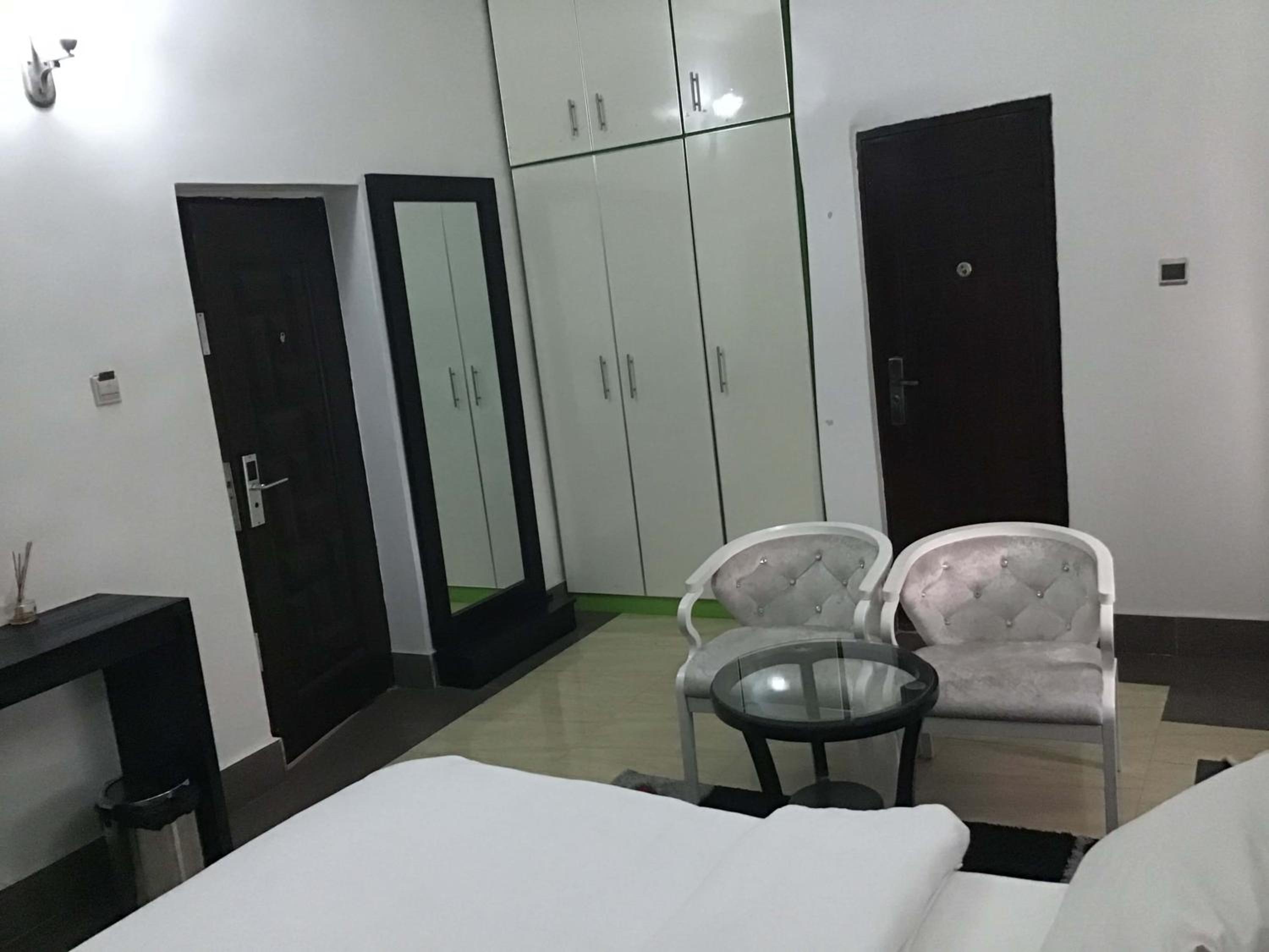 Single Room photo 3