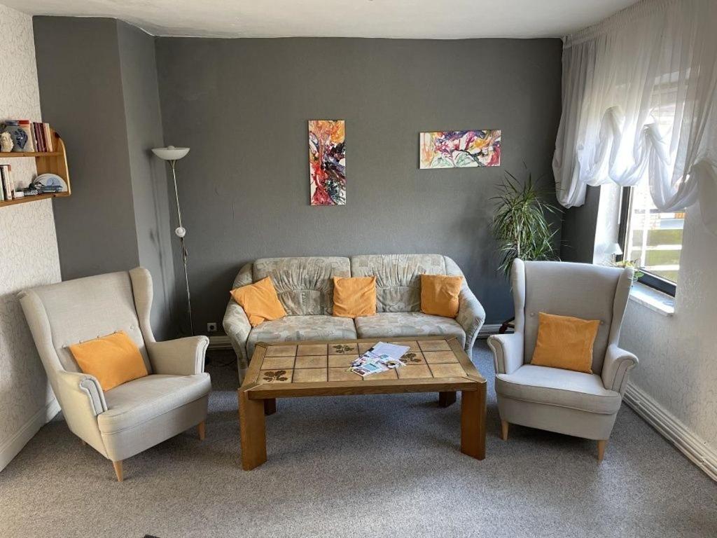 Apartment with Balcony photo 2