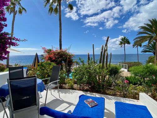 Apartment with Terrace photo 2