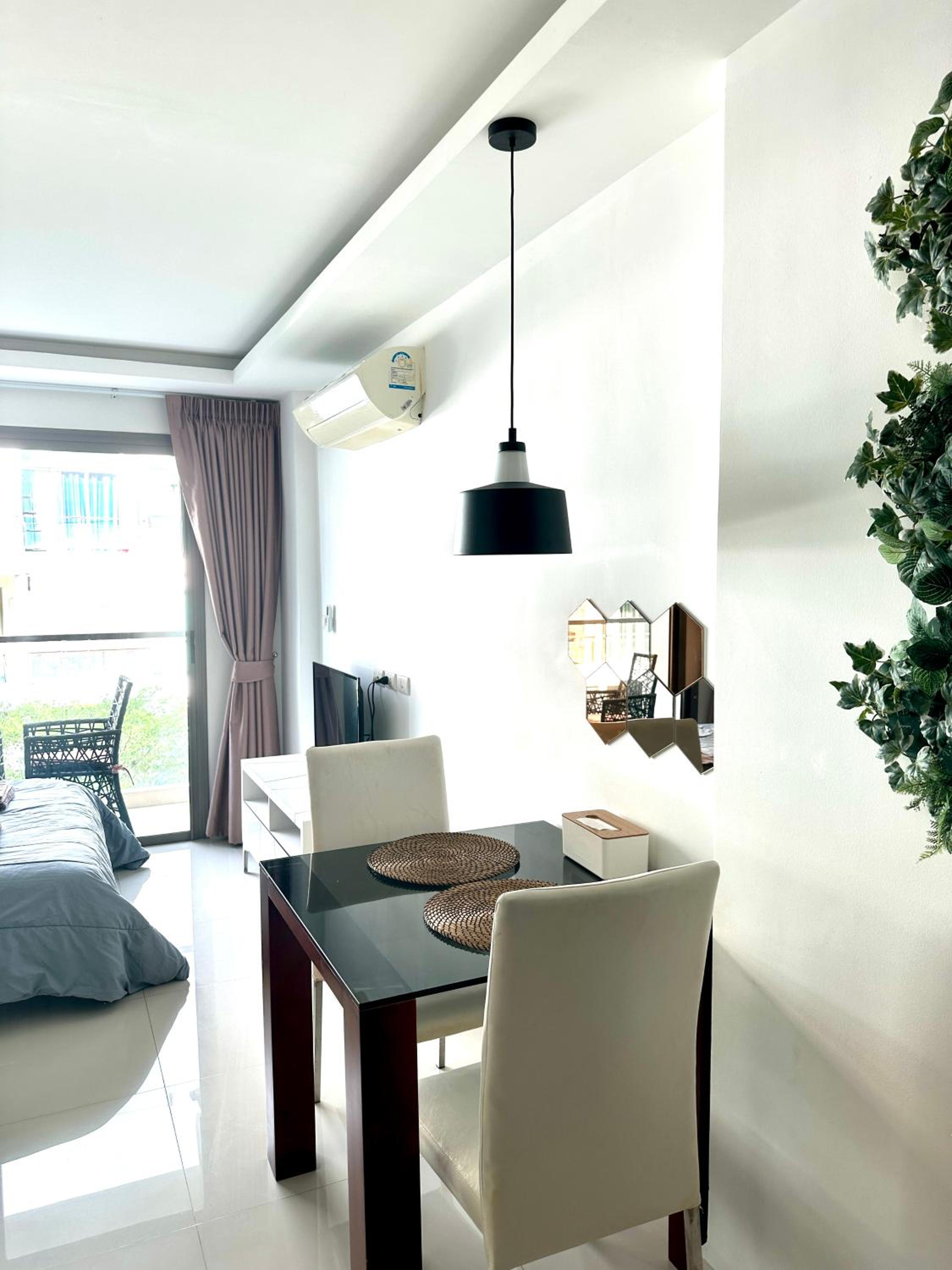 Apartment with Sea View photo 2