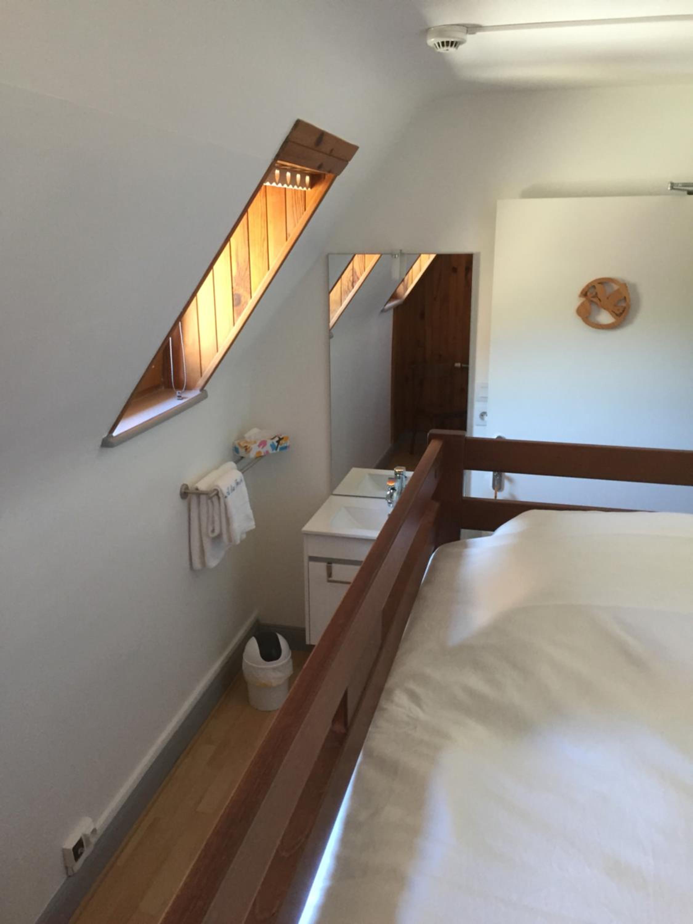 Two-Bedroom Suite - Photo 2