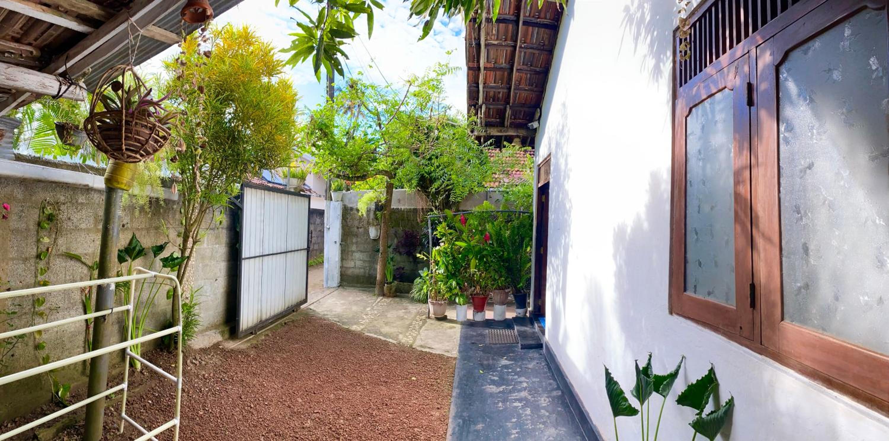 Queen Room with Garden View photo 2