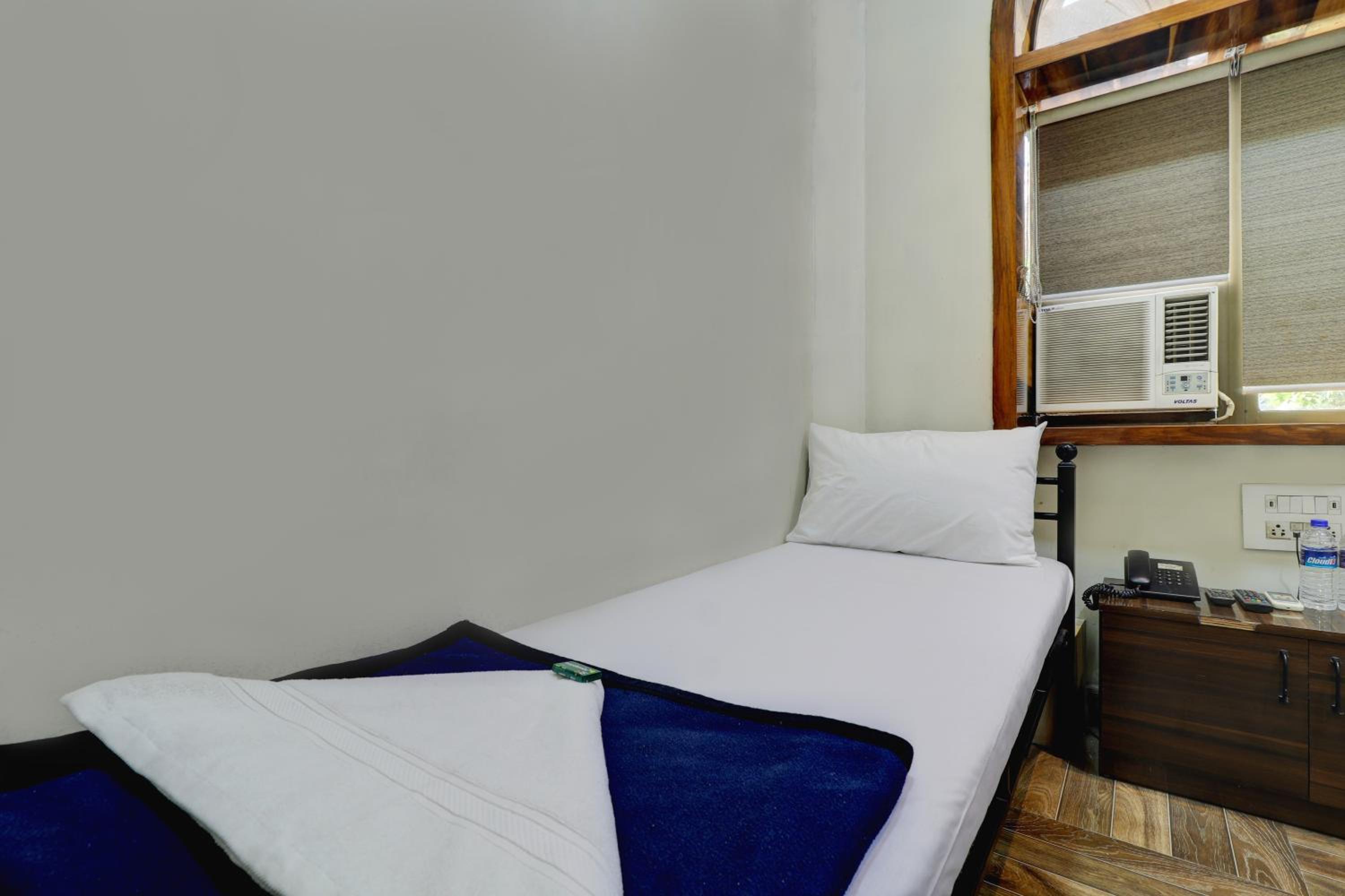 Budget Single Room