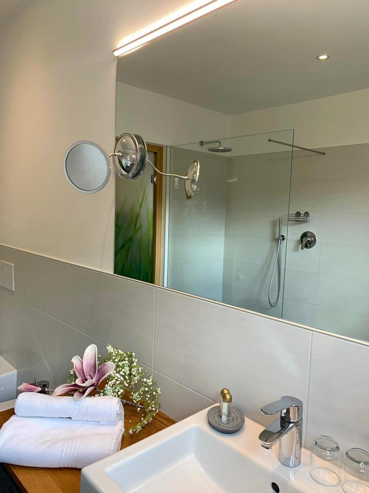 Double Room - Photo 7