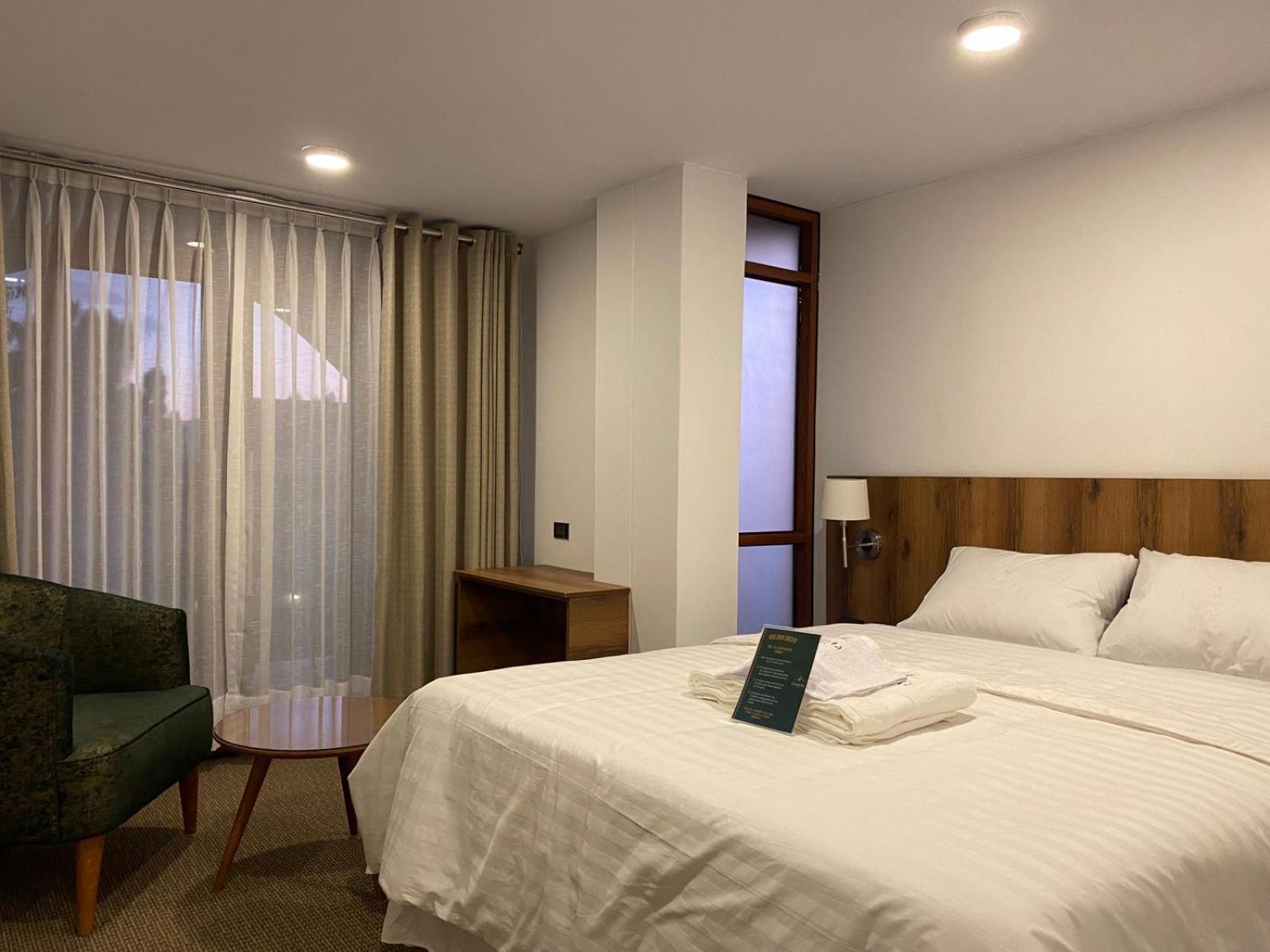 Suite with Balcony photo 2
