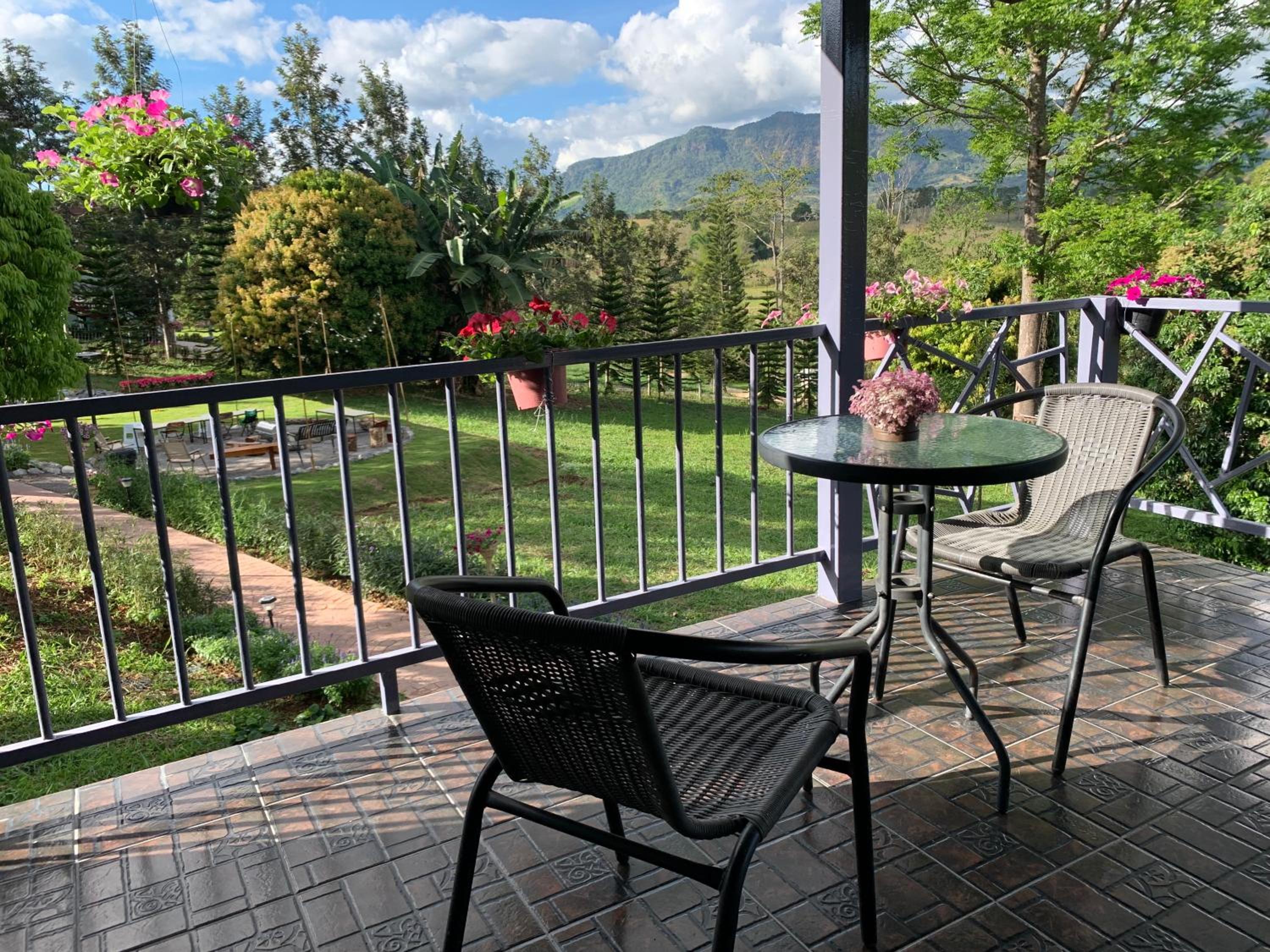 King Room with Mountain View