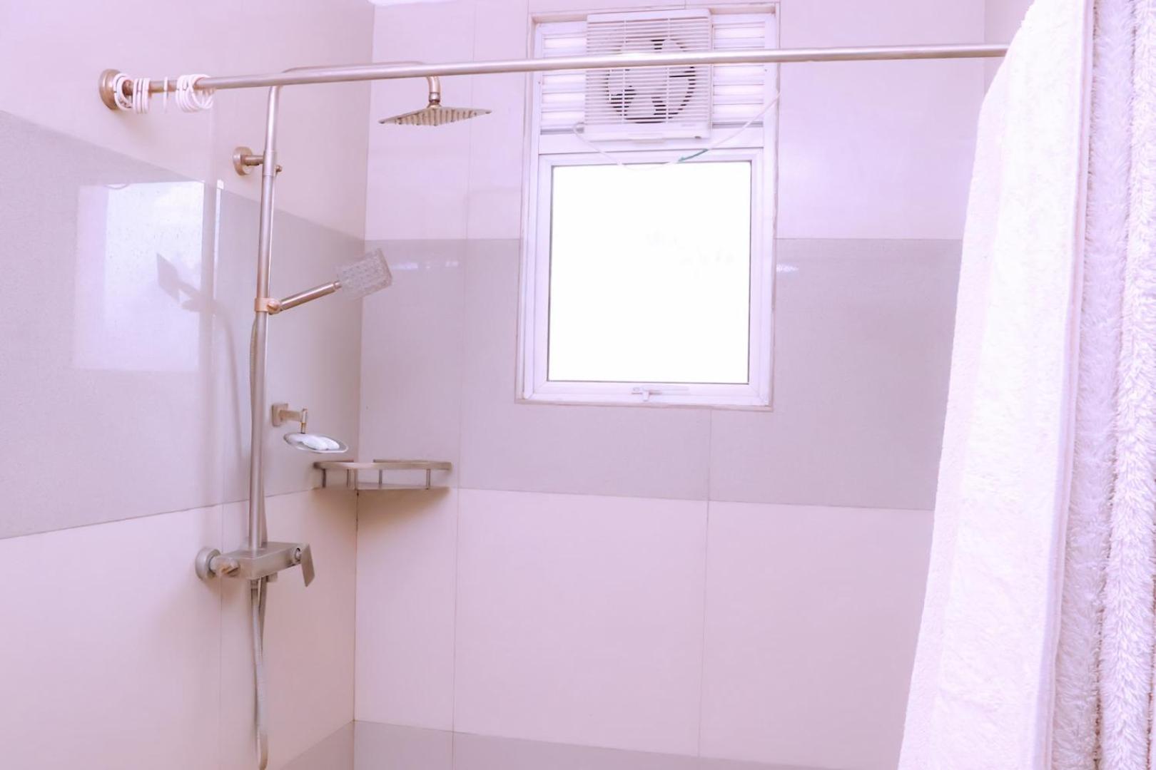 Deluxe Double Room with Balcony photo 3