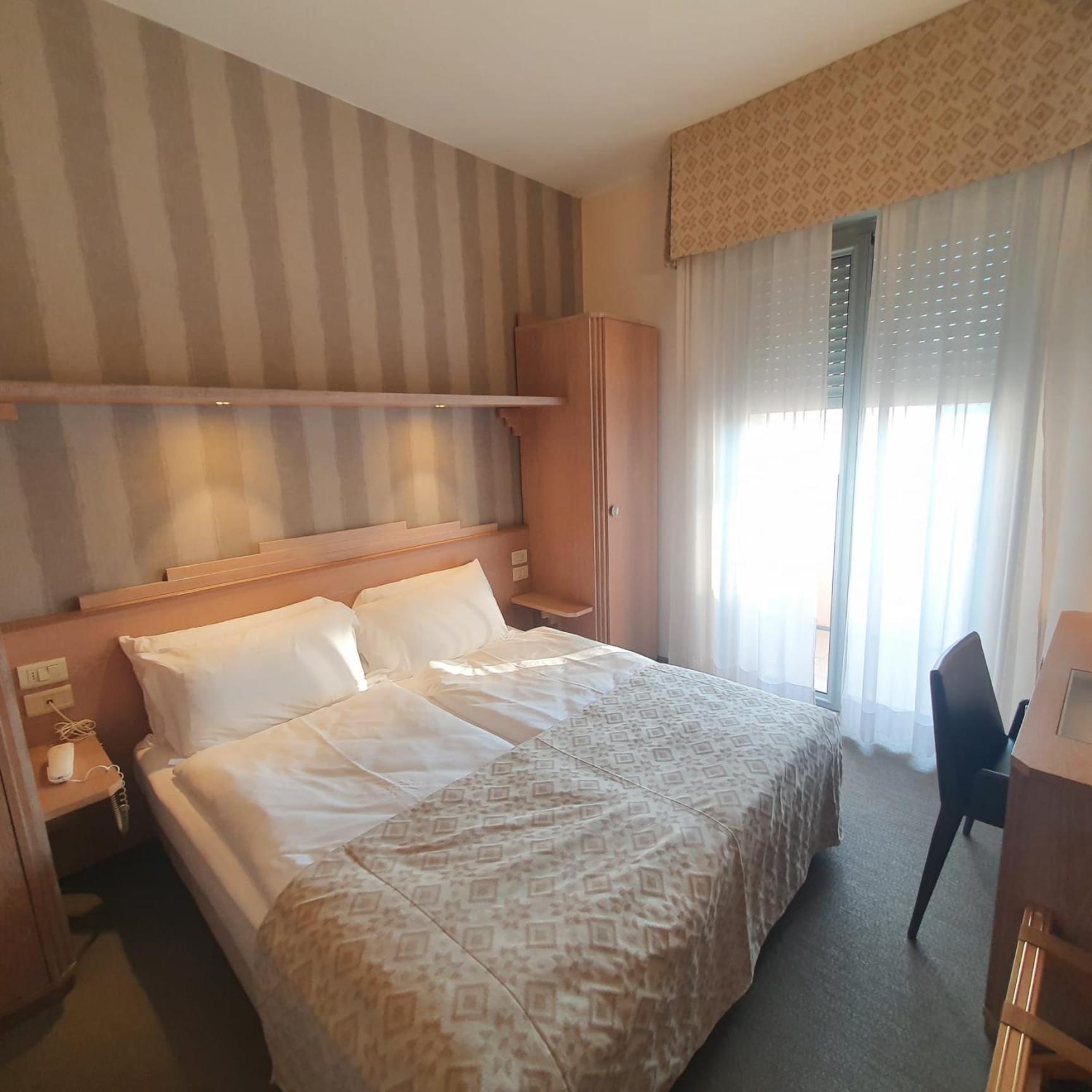 Small Double Room photo 2