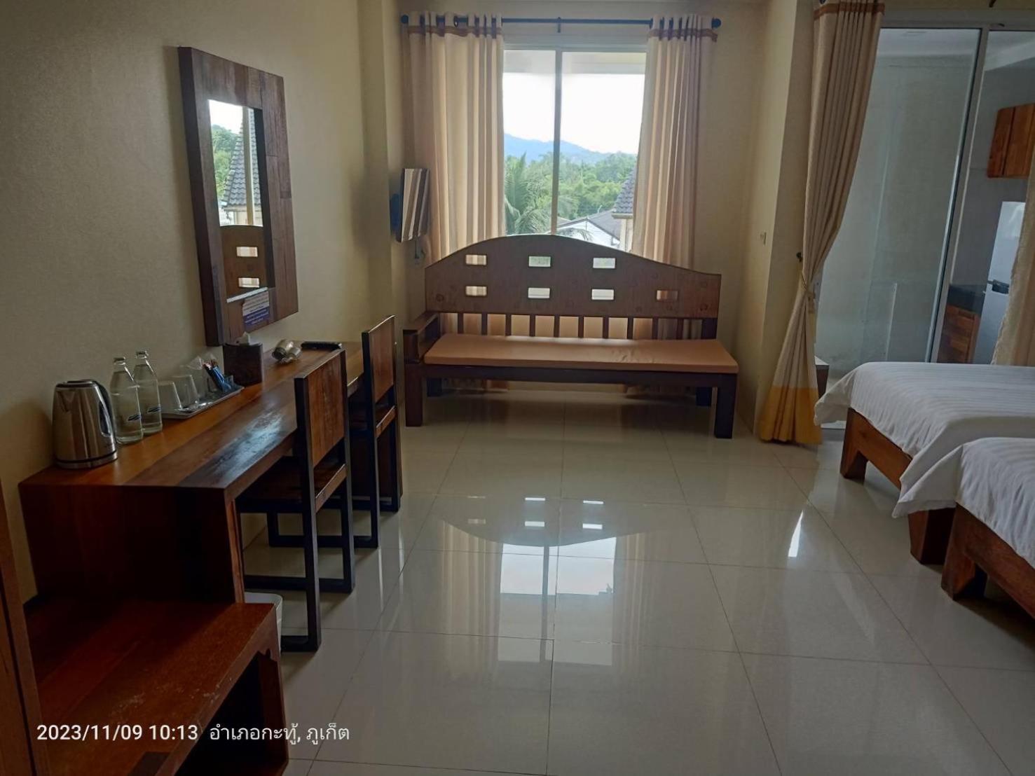 Deluxe Twin Room - Photo 2