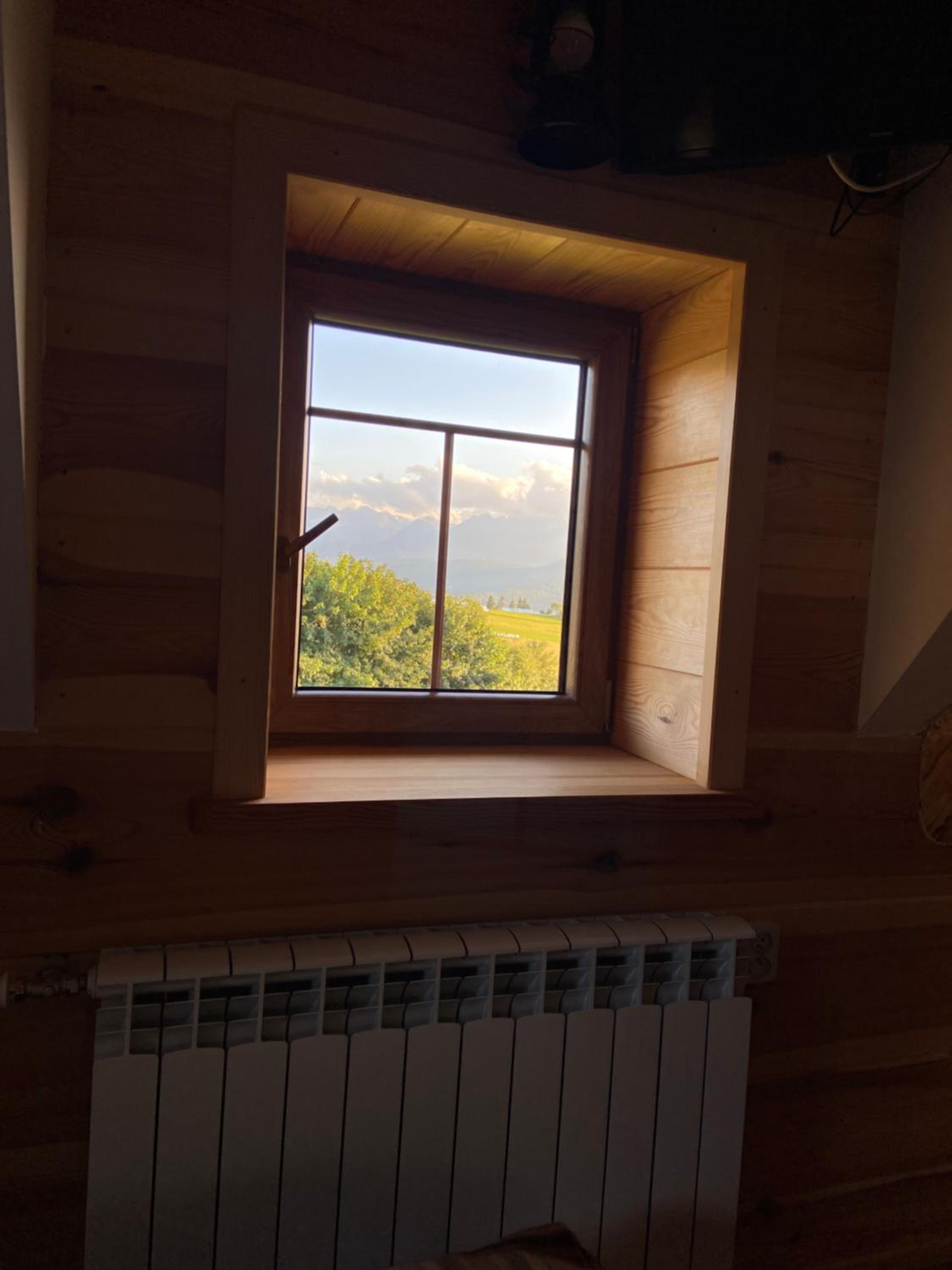 Quadruple Room with Mountain View photo 3