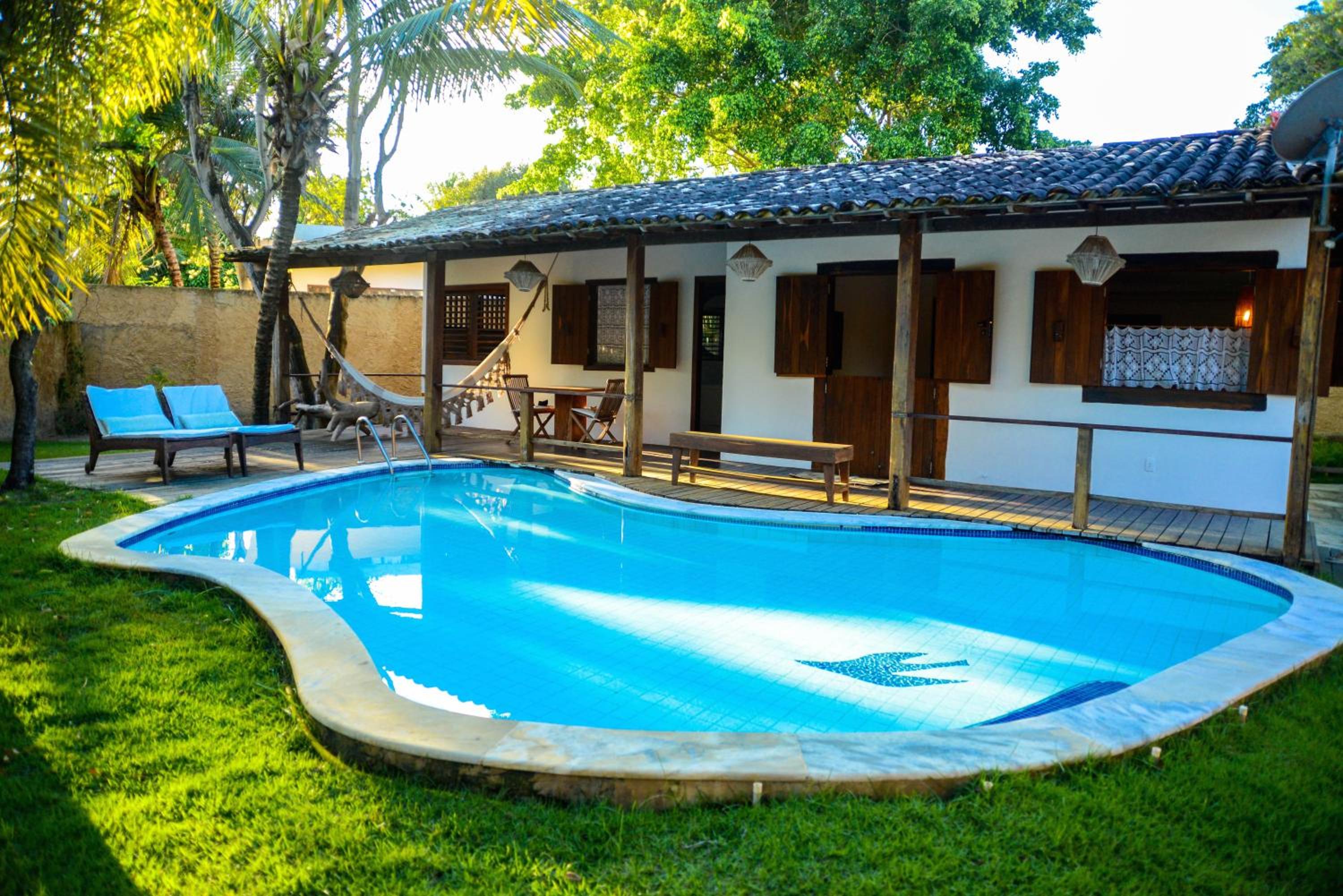 Chalet Toque with Hot Tub and Private Pool