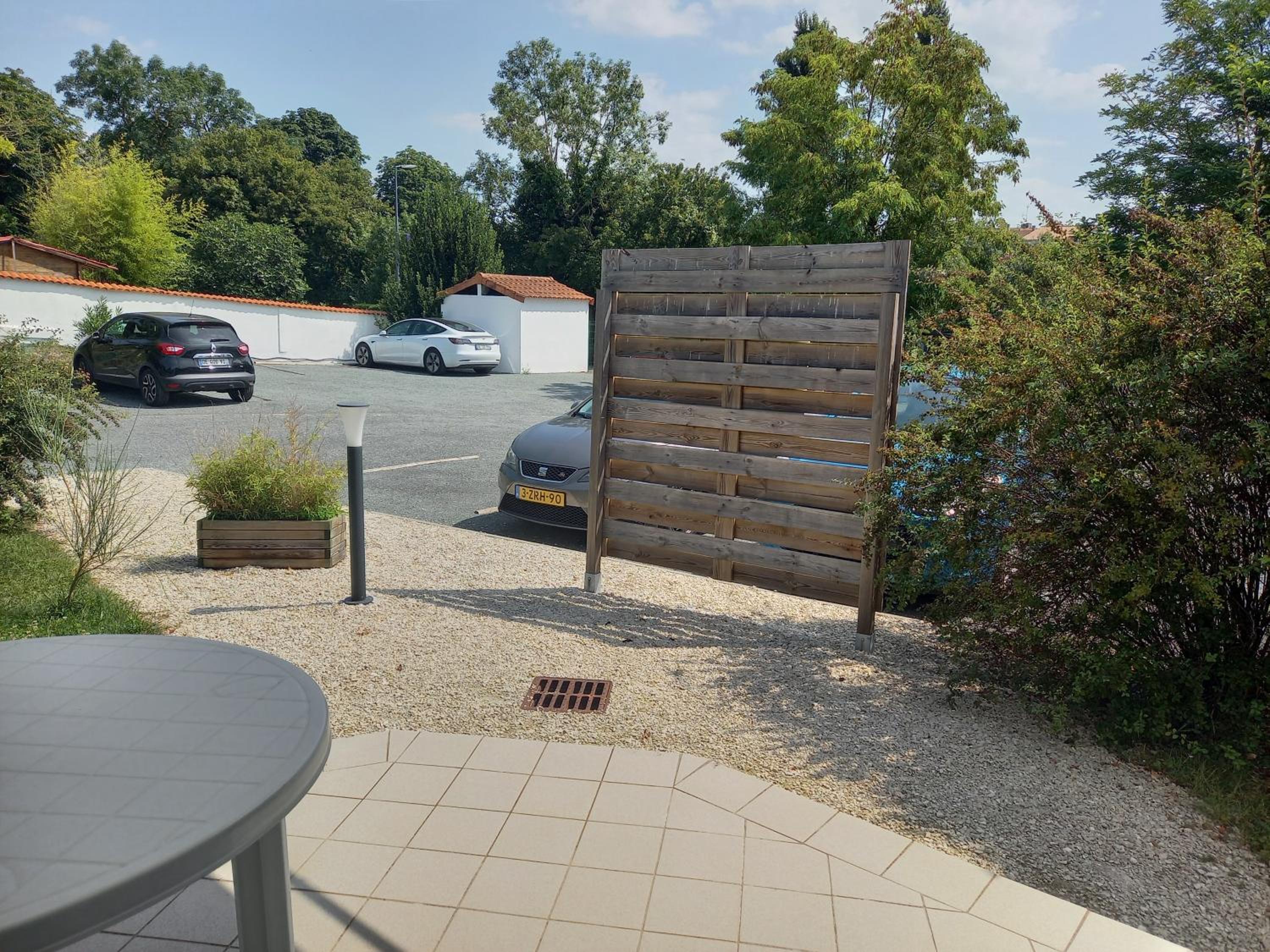 Chalet with Parking View