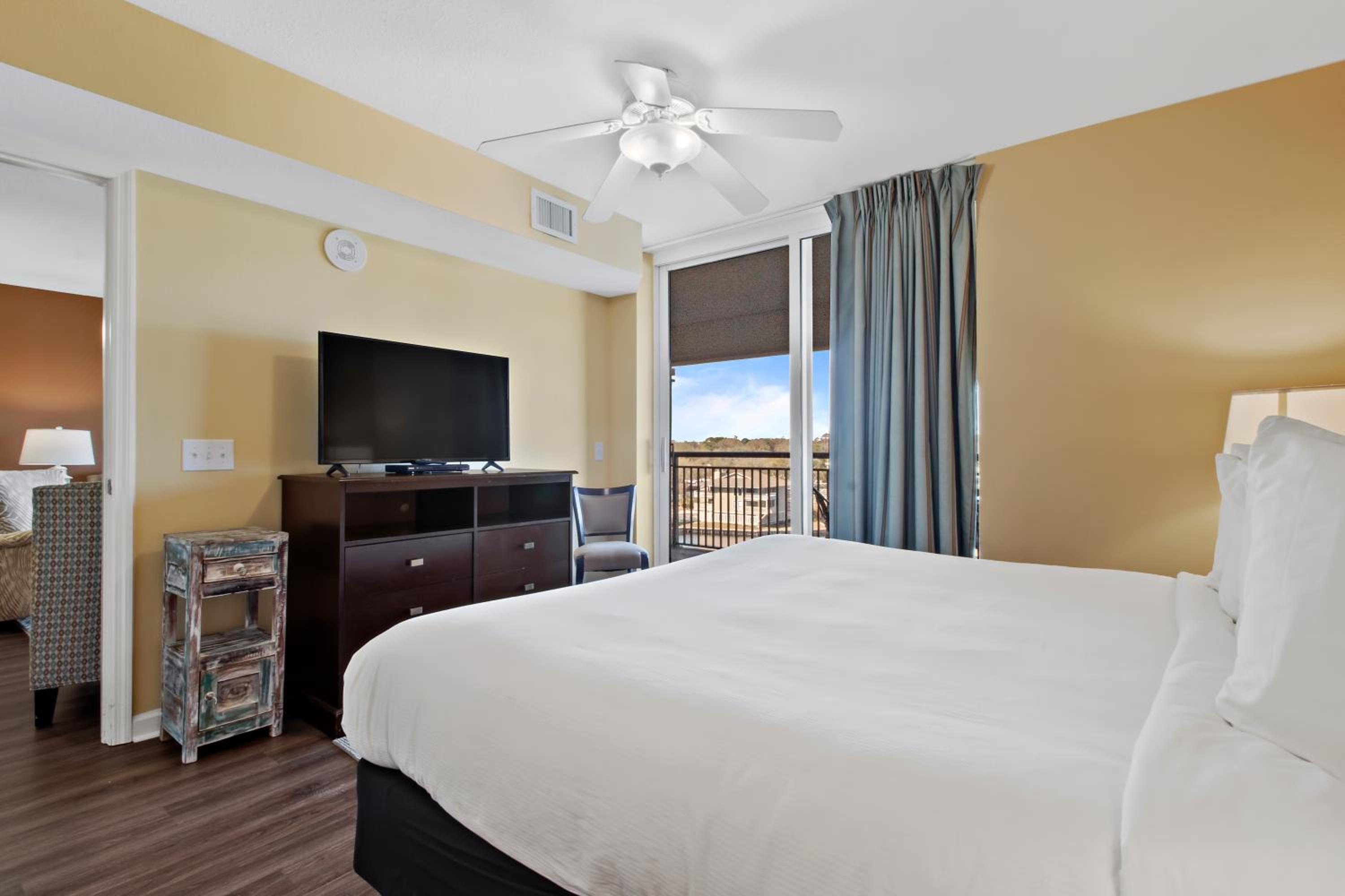 Three-Bedroom Suite photo 1