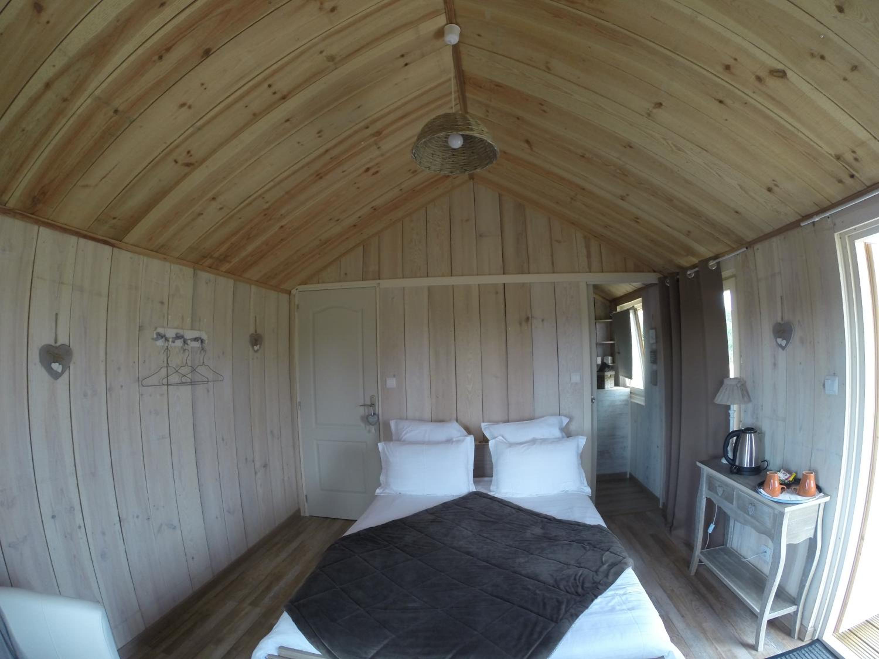 One-Bedroom Chalet (2 Adults)