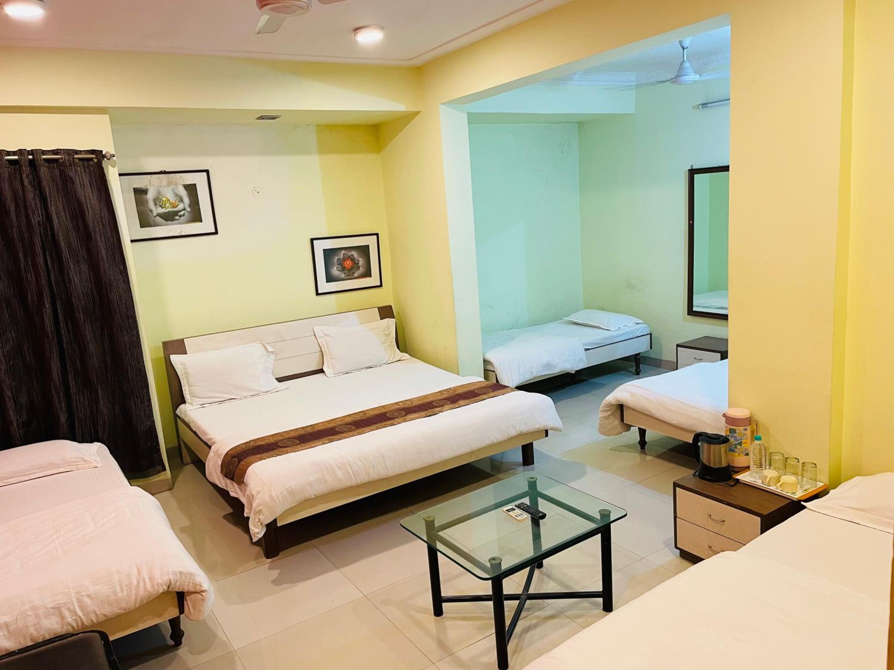 Standard Double Room - Photo 4