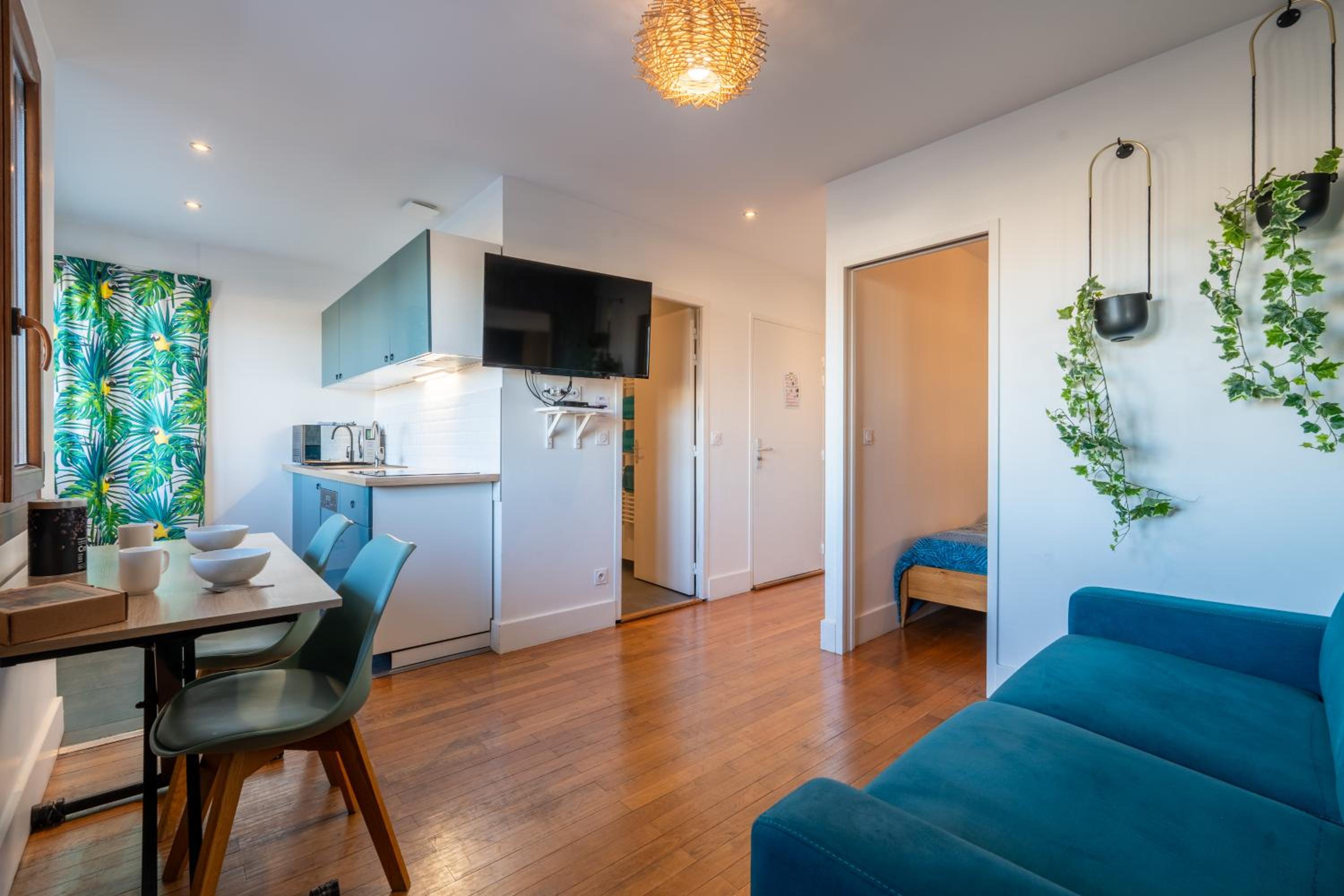 Apartment with Balcony