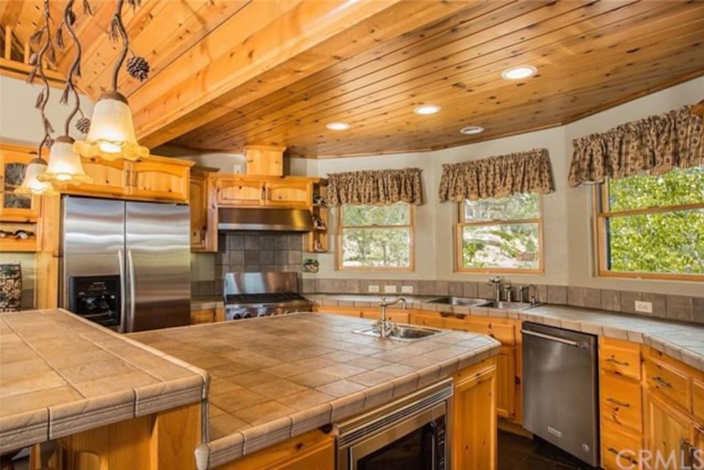 Three-Bedroom House - Photo 19