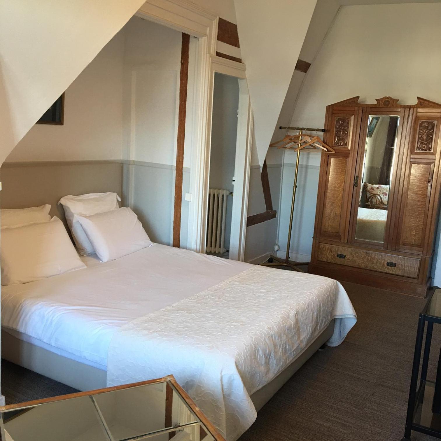 Standard Suite