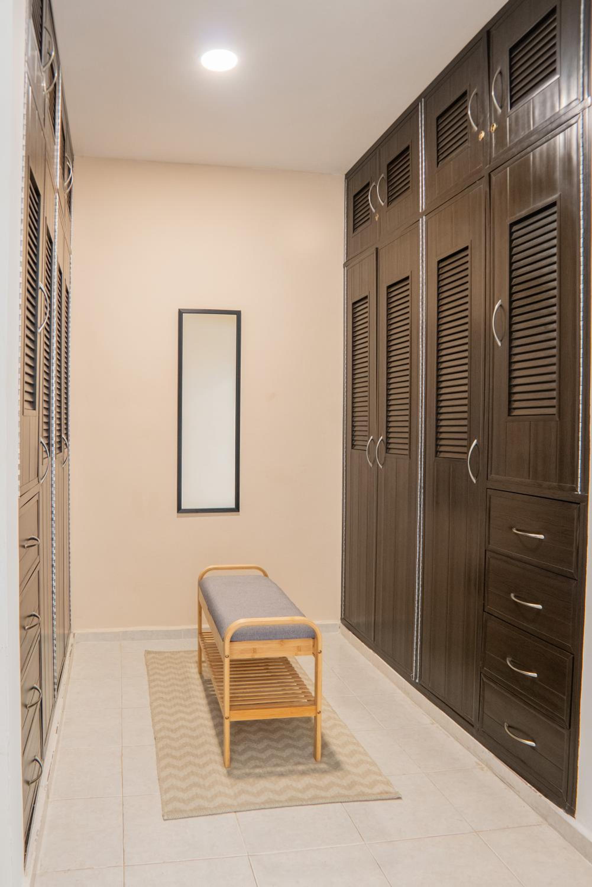 One-Bedroom House - Photo 68