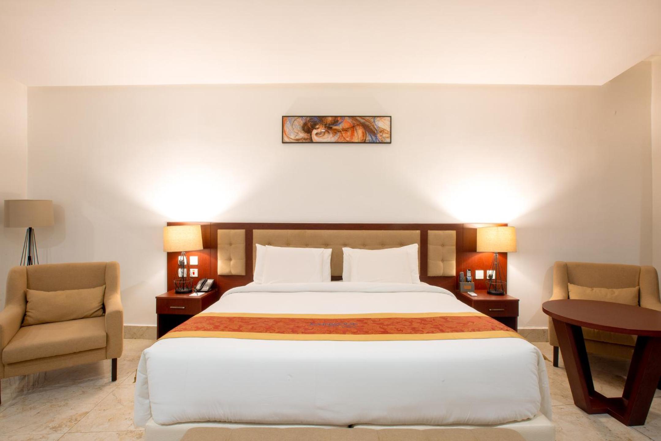 JOHNWOOD HOTEL by Bolton