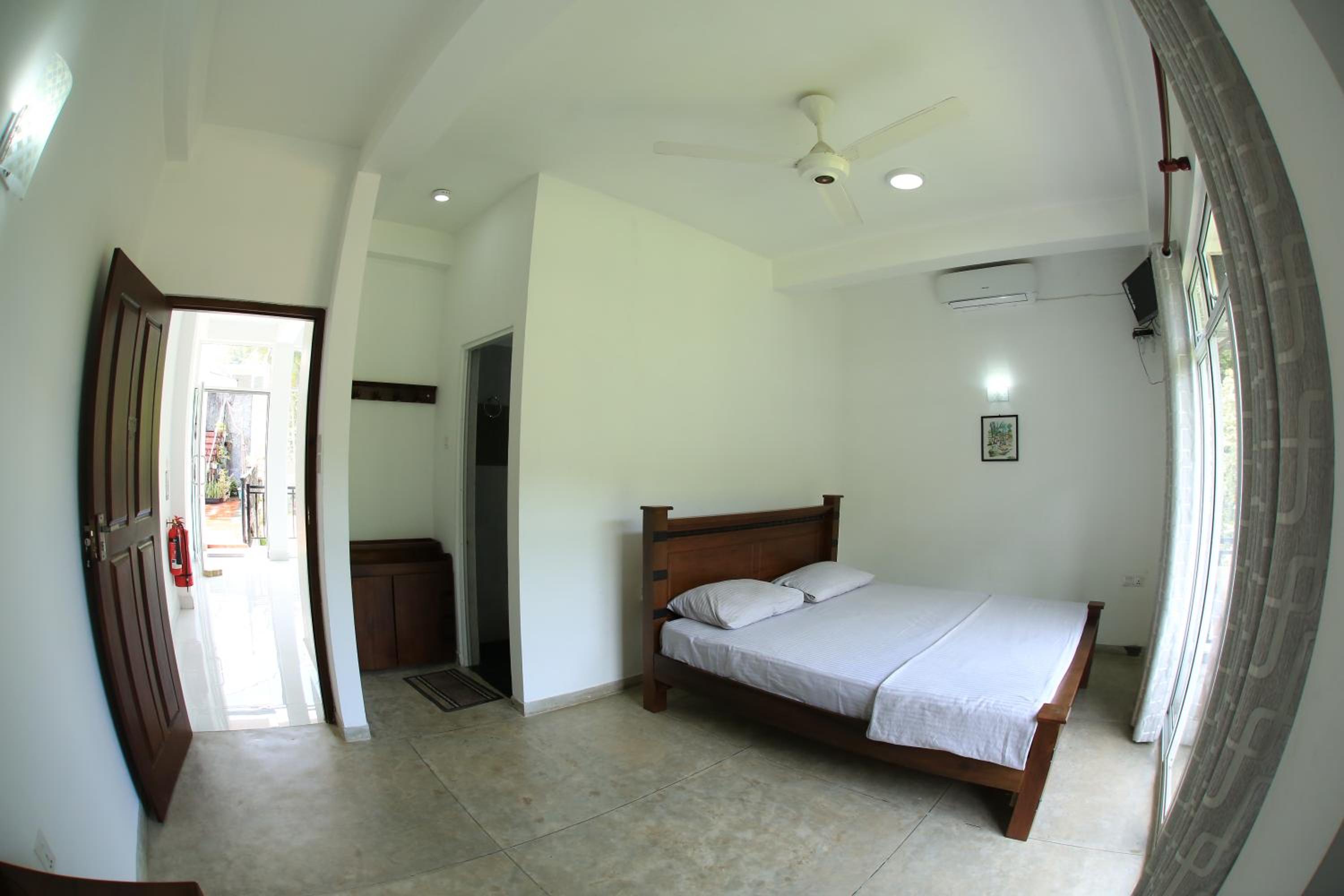 Triple Room with Private Bathroom