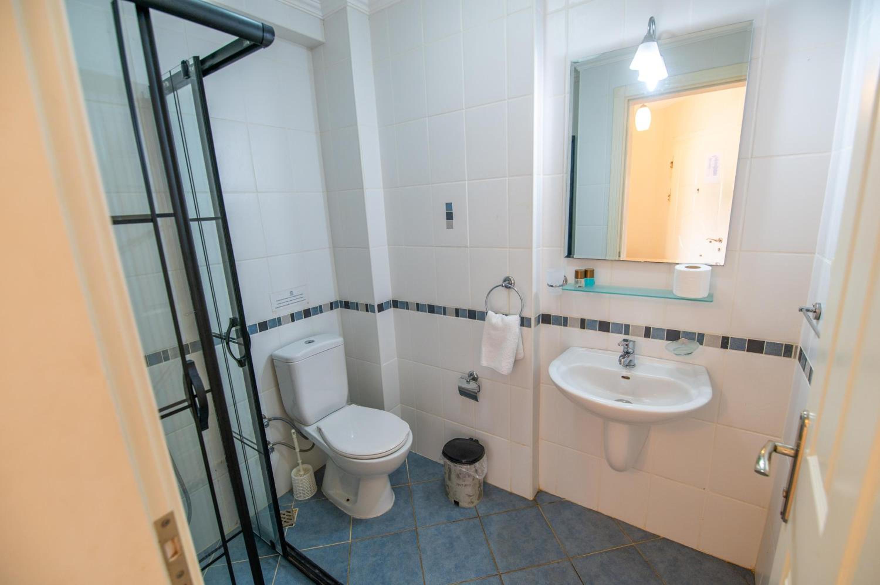 Two-Bedroom Apartment - Photo 21