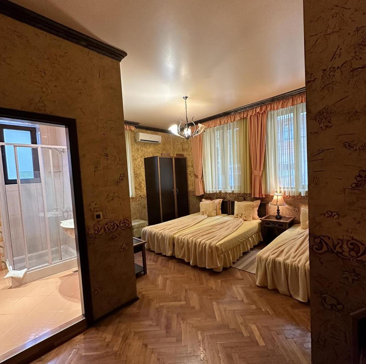 Triple Room with Bathroom
