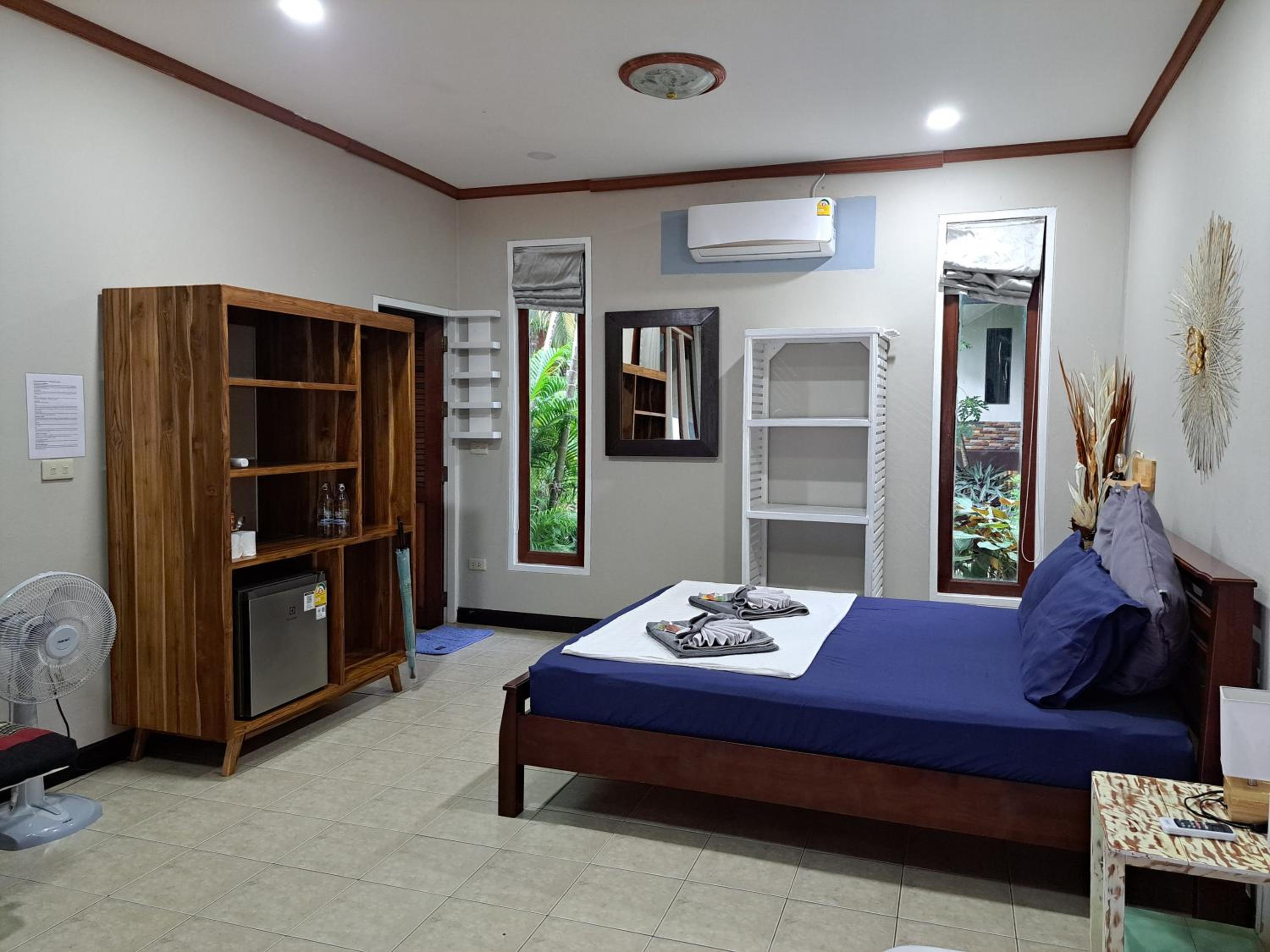 Bungalow with Sea View - Photo 2