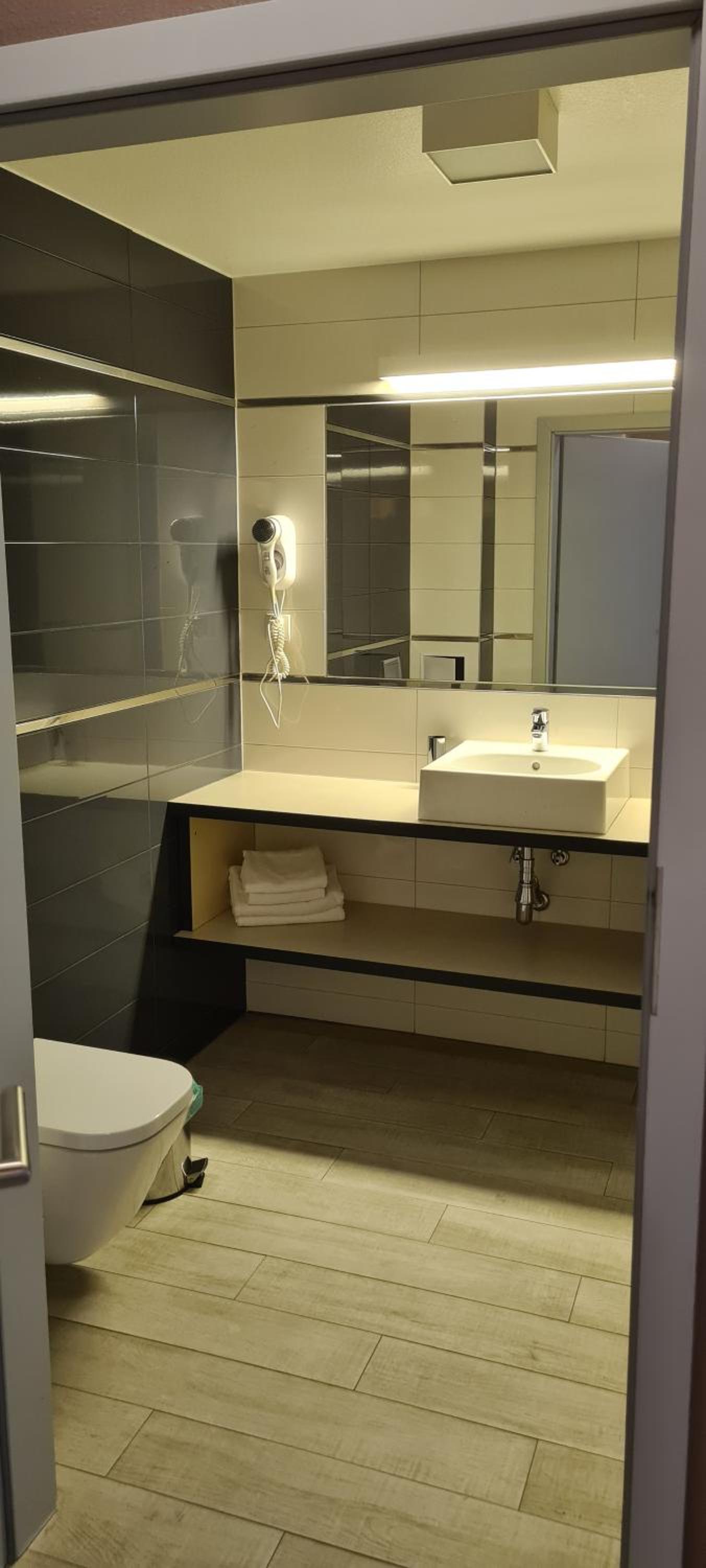 Studio Apartment photo 2