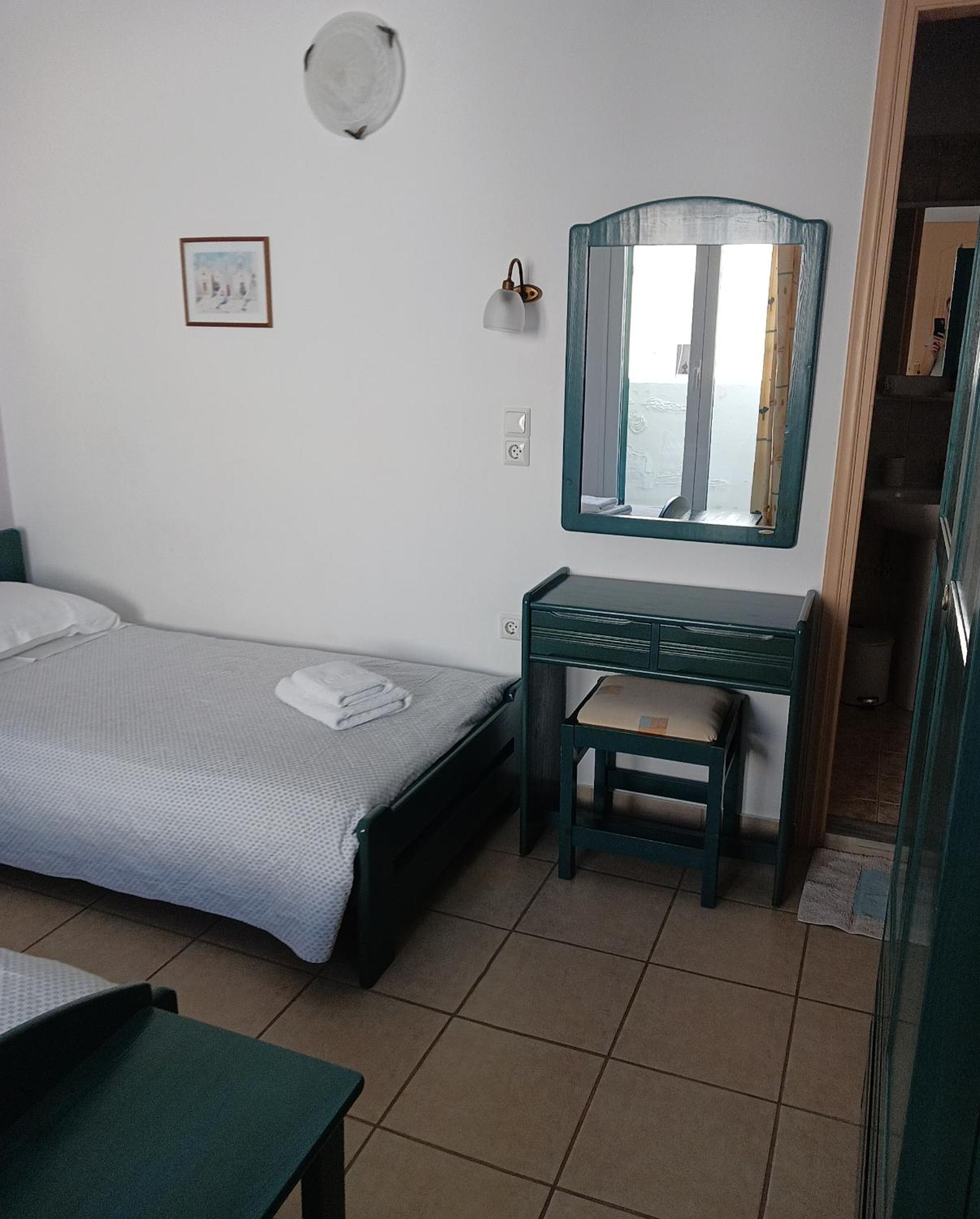 Standard Double Room photo 2