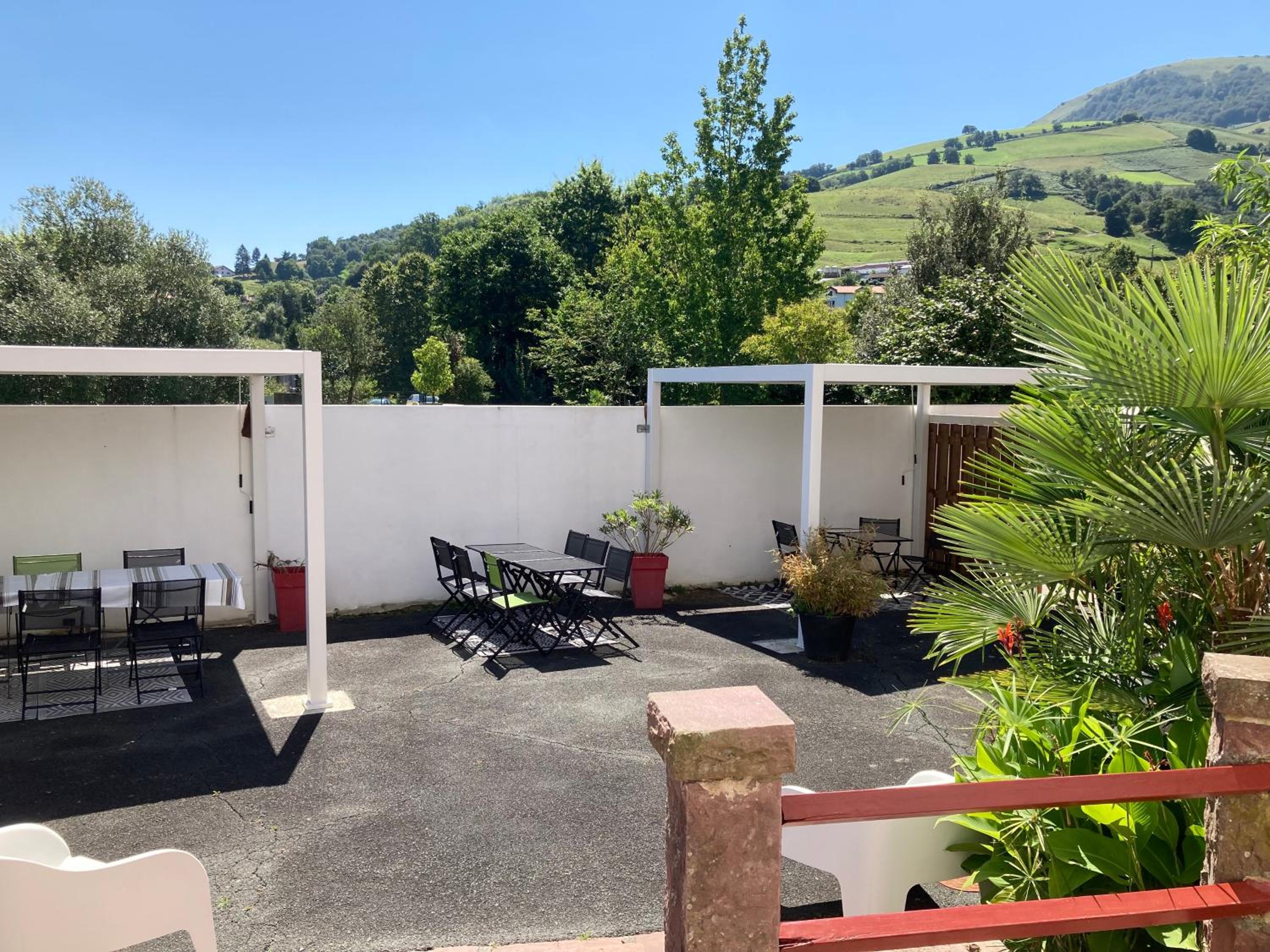 Triple Room with Garden View - Photo 2