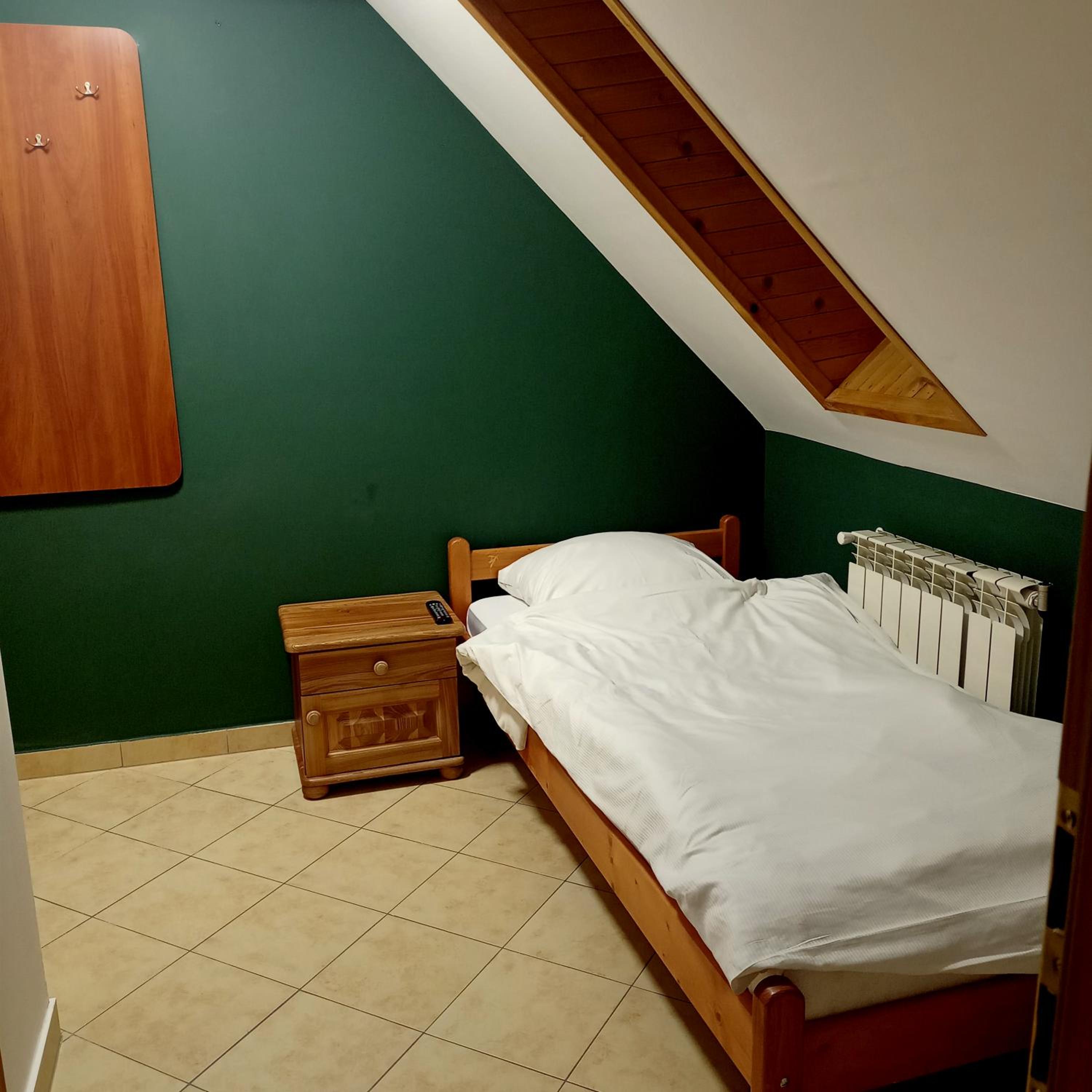Small Single Room