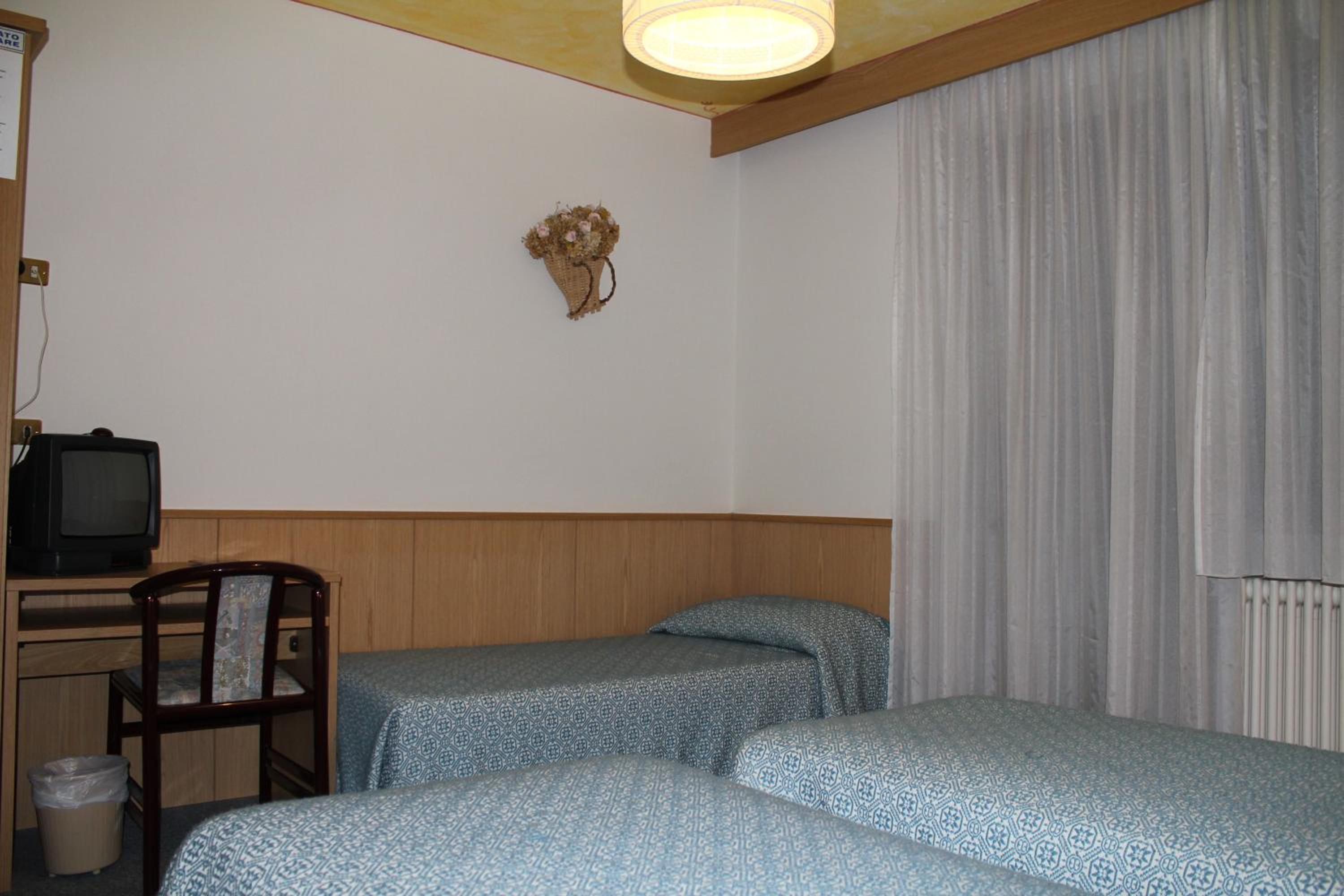 Triple Room with Three Single Beds