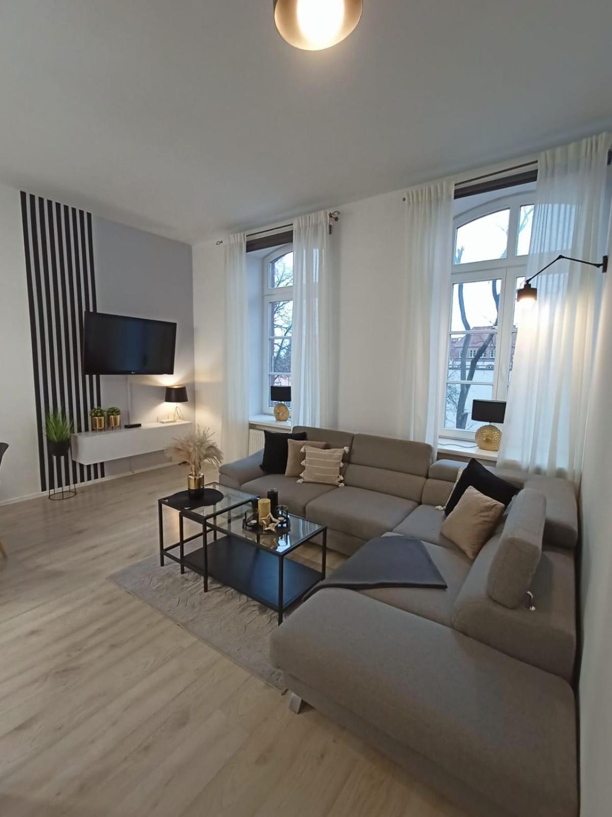 One-Bedroom Apartment - Photo 7