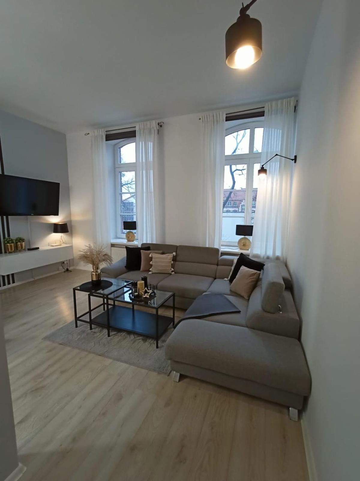 One-Bedroom Apartment - Photo 8