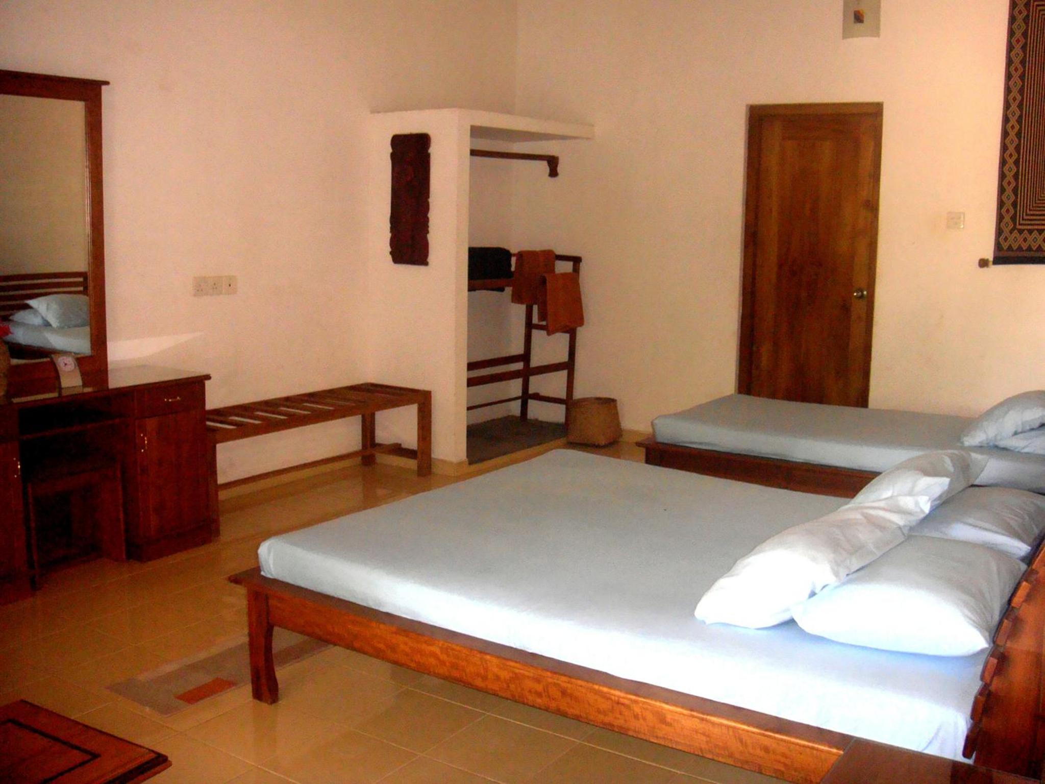 Deluxe Family Room photo 1