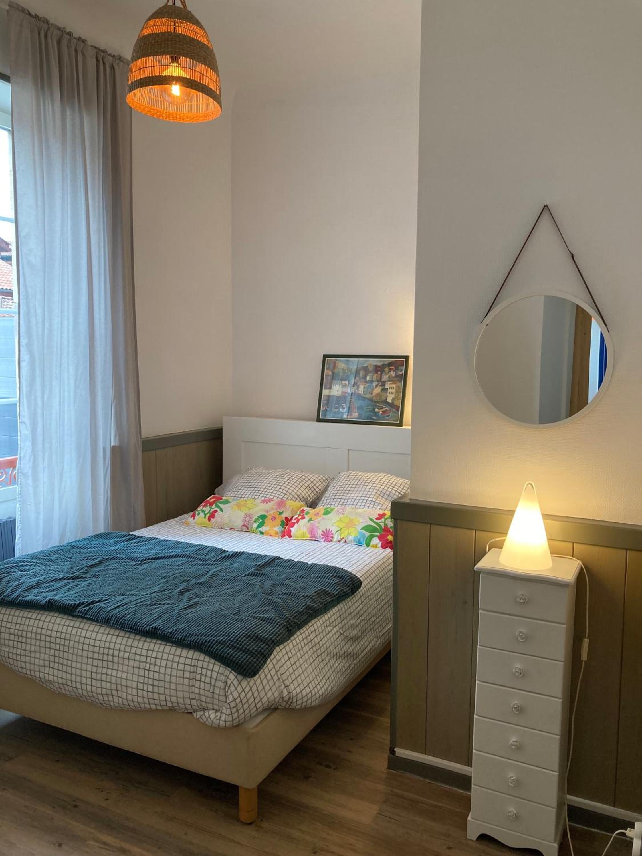 Apartment with Terrace - Photo 11