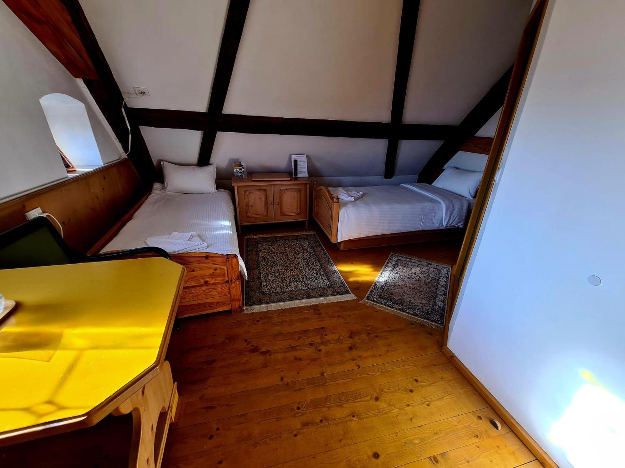 Twin Room with Bathroom