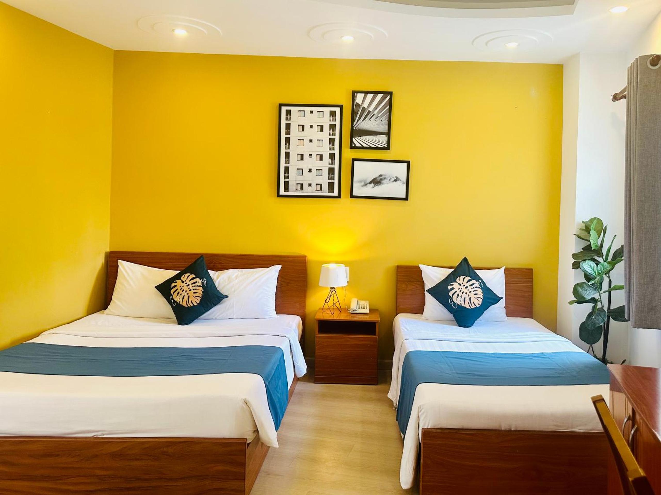 Triple Room with City View