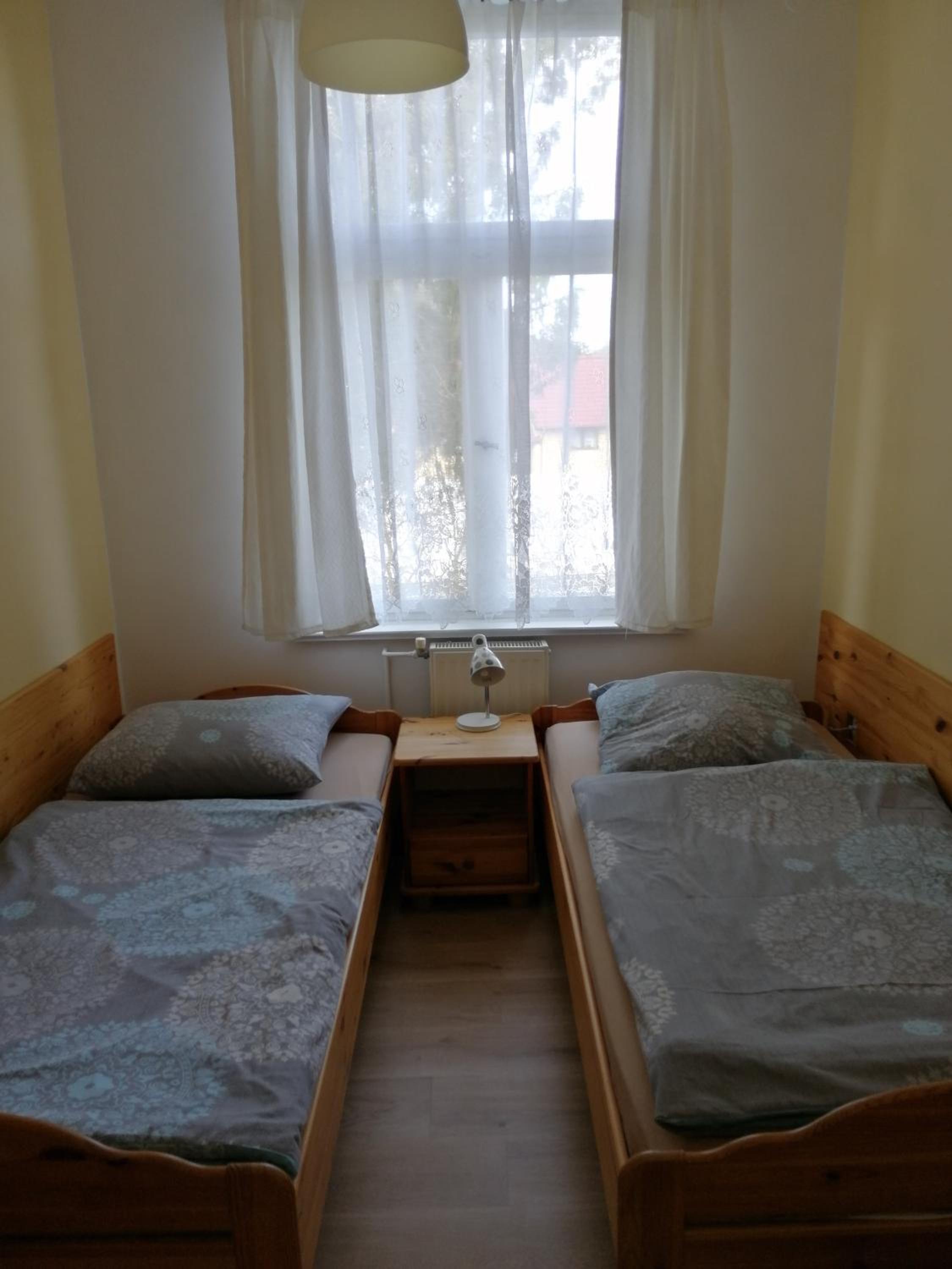 Quadruple Room with Private Bathroom - Photo 5