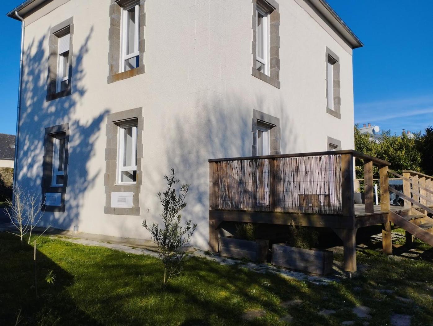 Apartment with Garden View