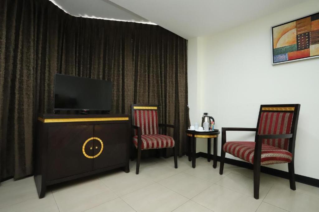 Deluxe Double Room photo 3