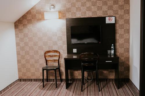 Deluxe Double Room (2 Adults + 1 Child) photo 1