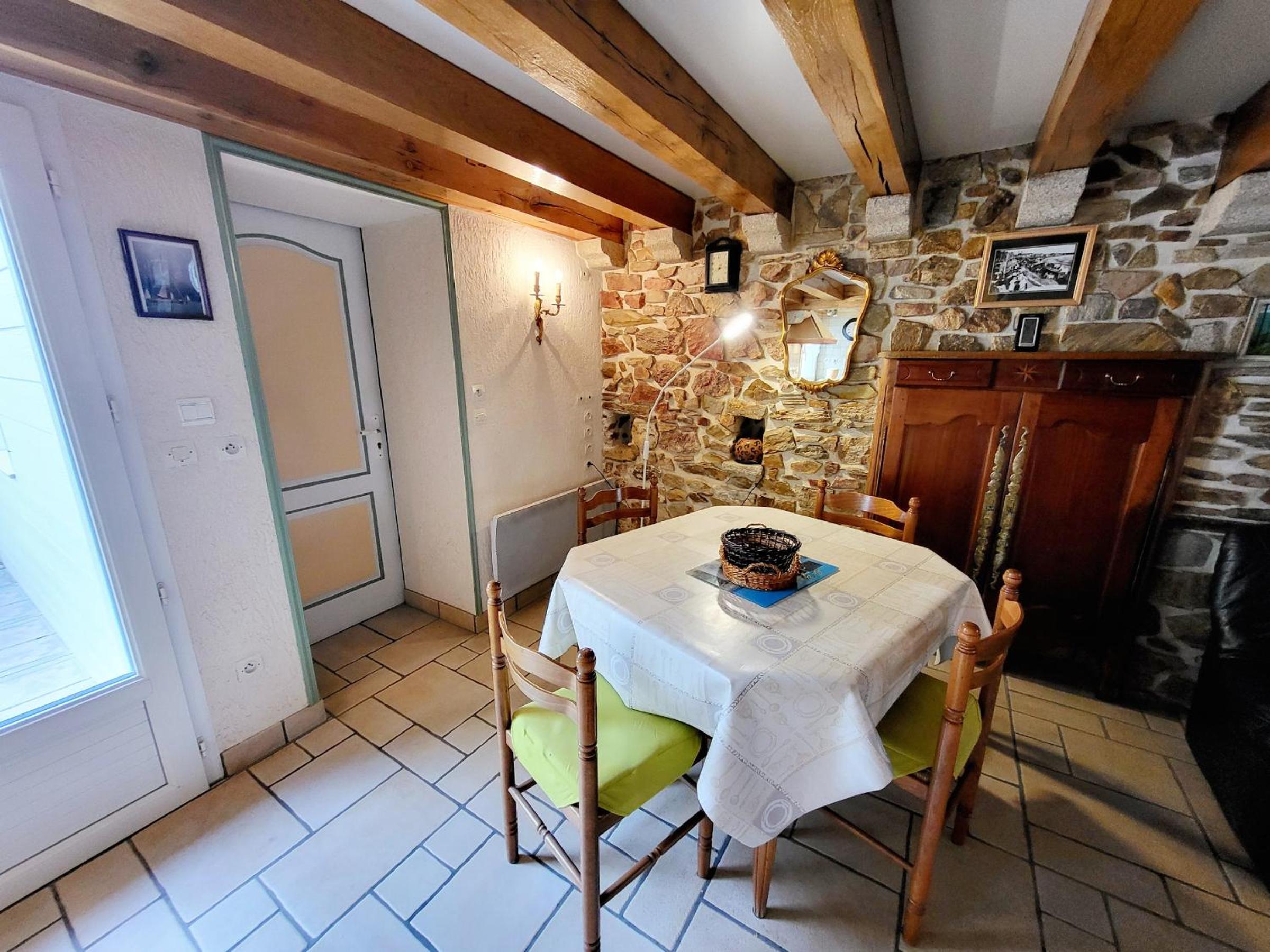 Holiday Home (4 Adults)