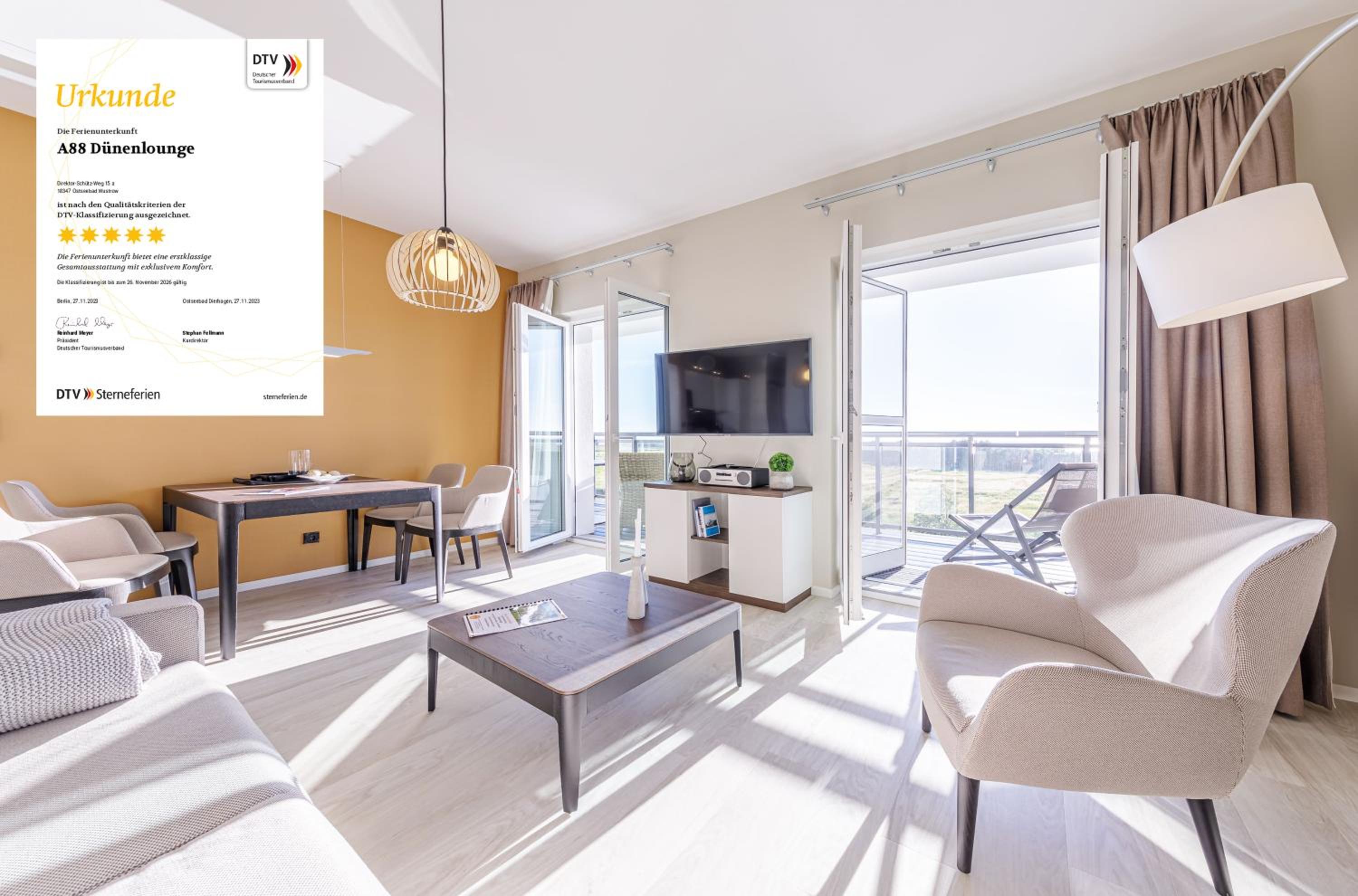 Duenenlounge mit Ostseeblick