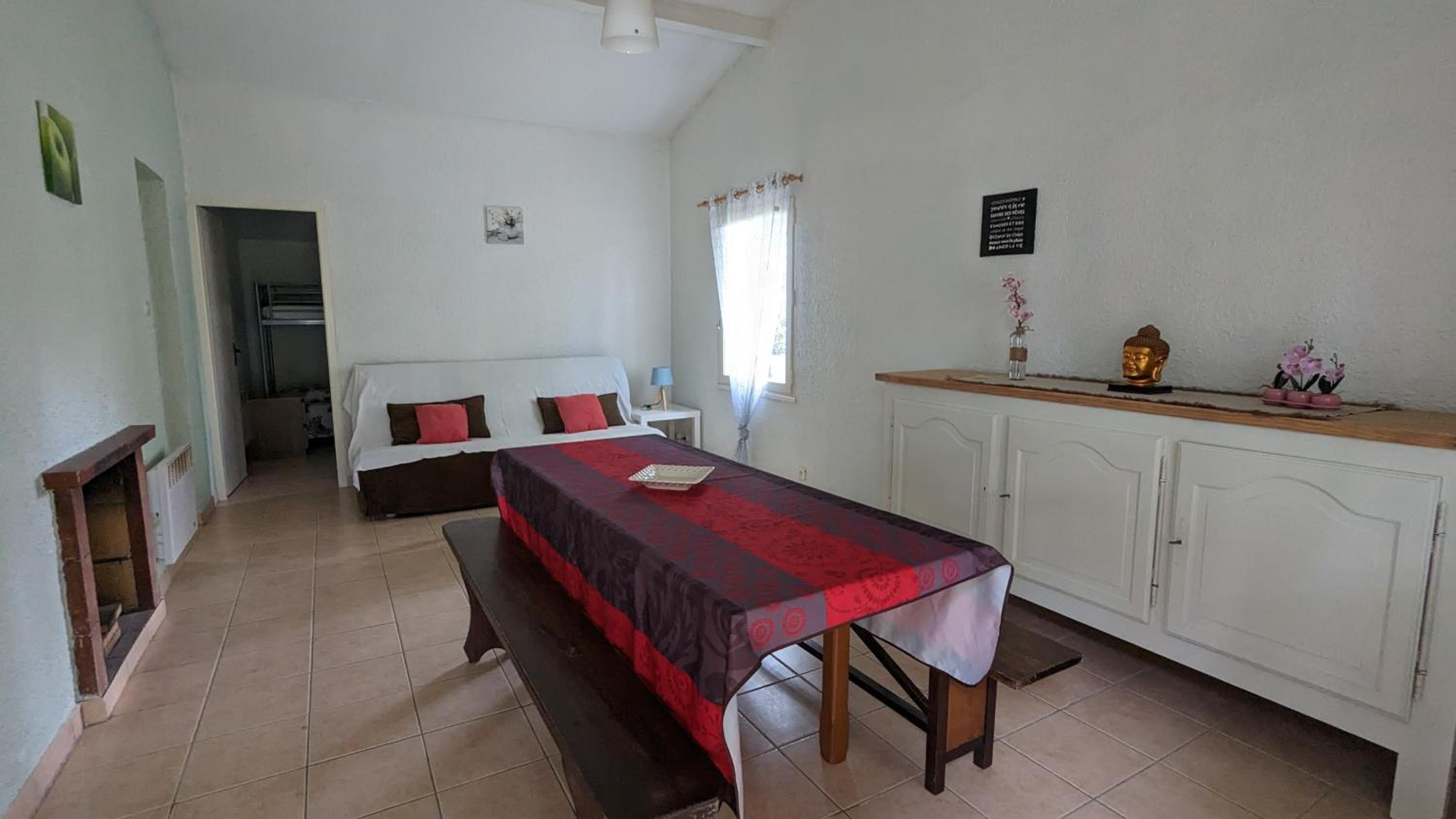 Two-Bedroom House photo 3
