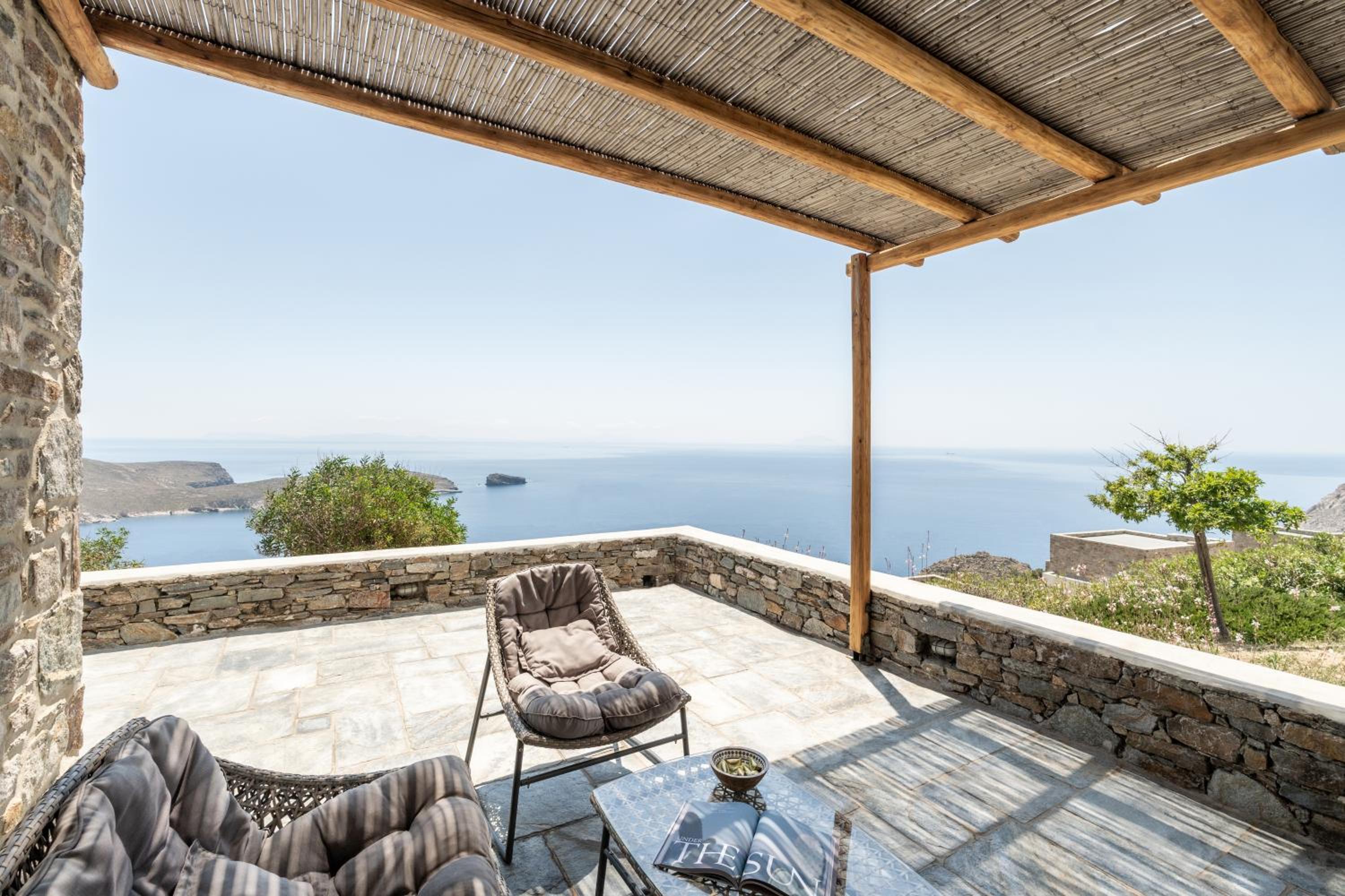 Two Bedroom Maisonette with Sea View