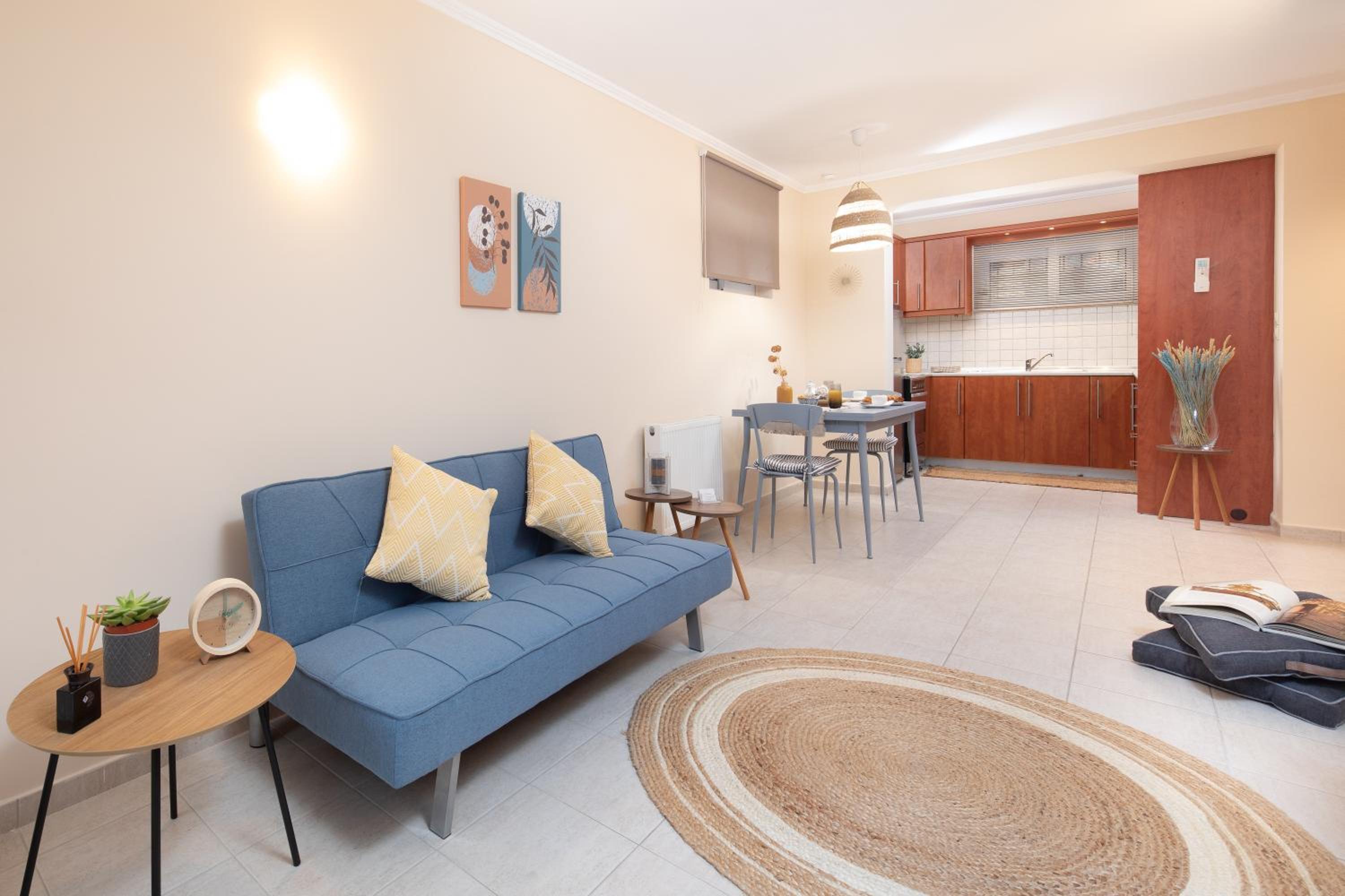 One-Bedroom Apartment - Photo 4